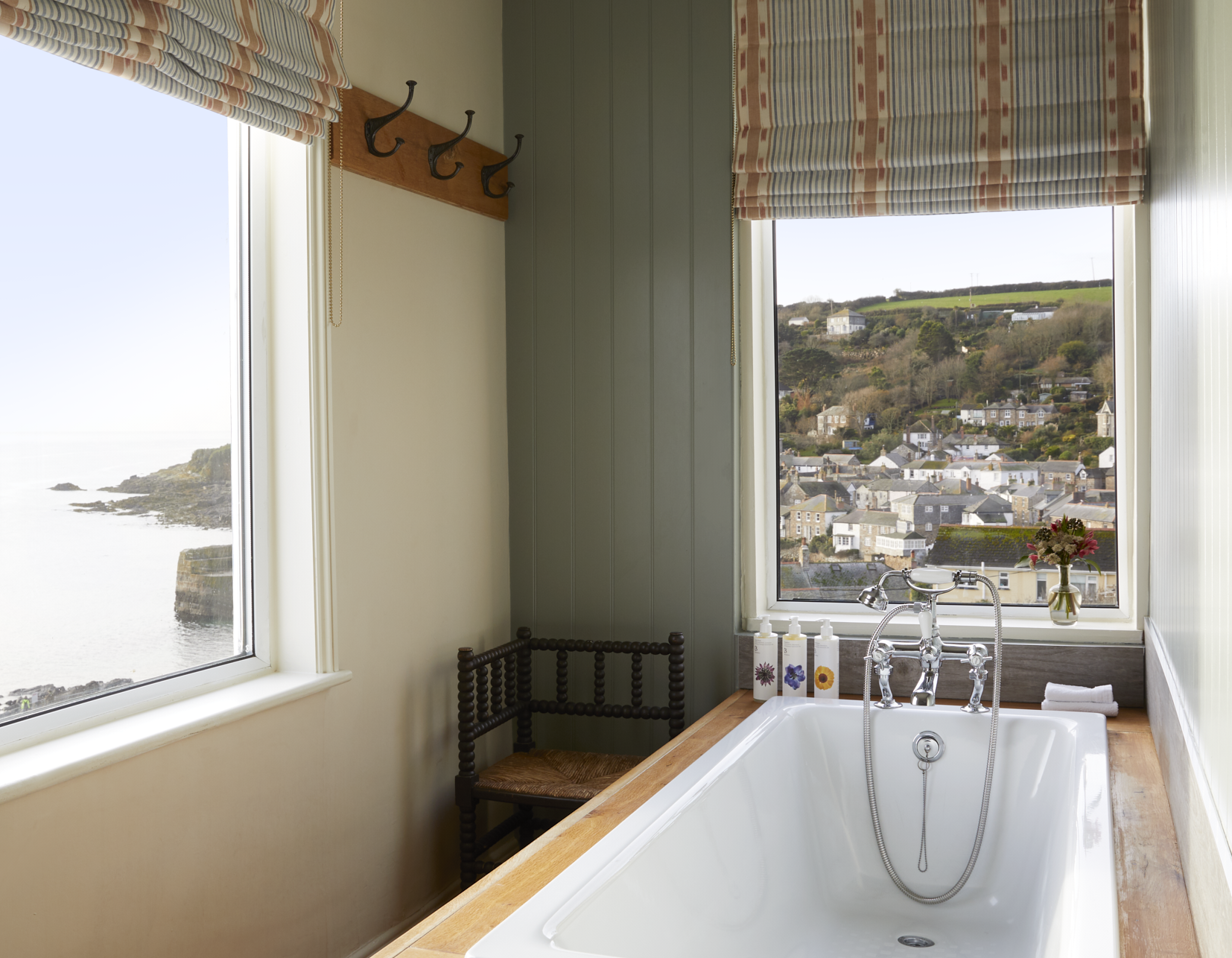 There aren’t many baths in the world with a view like this