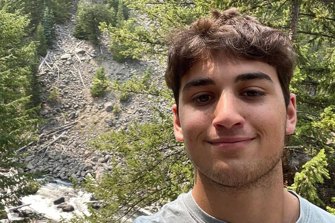 Zain Shah, 17, being airlifted to a hospital after suffering a rattlesnake bite while on a fishing trip with his friend