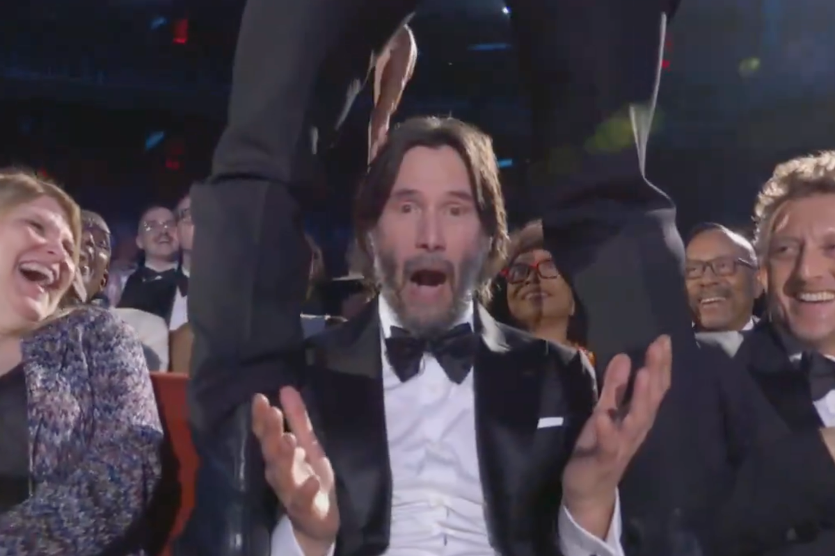 Keanu Reeves ‘won the Tonys’ Sa fans after Jonathan Groff spanned him at the viral moment Keanu Reeves ‘won the Tonys’ Sa fans after Jonathan Groff spanned him at the viral moment