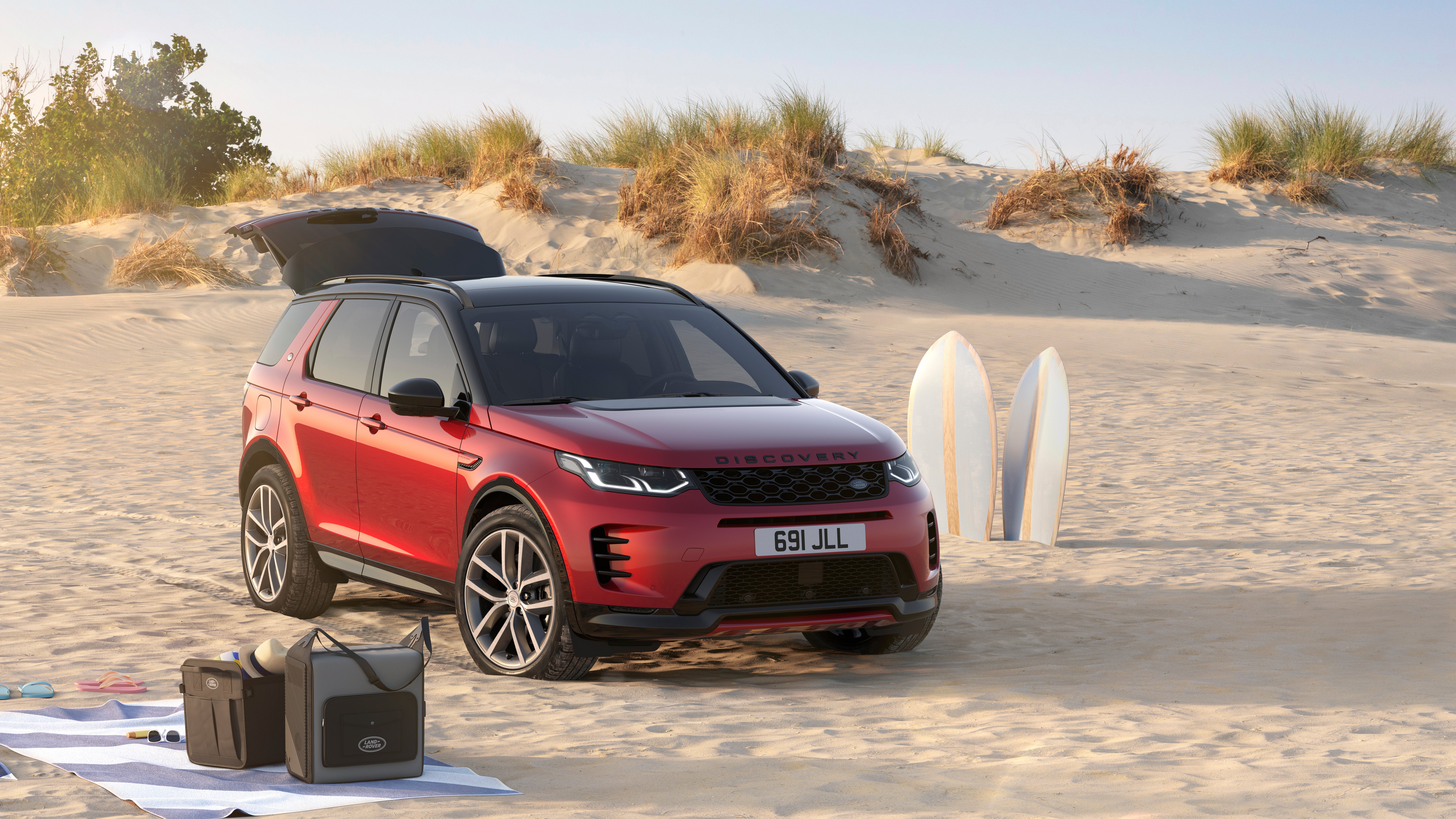 Discovery has added accessory packs to the Discovery Sport including 'Beach Days'