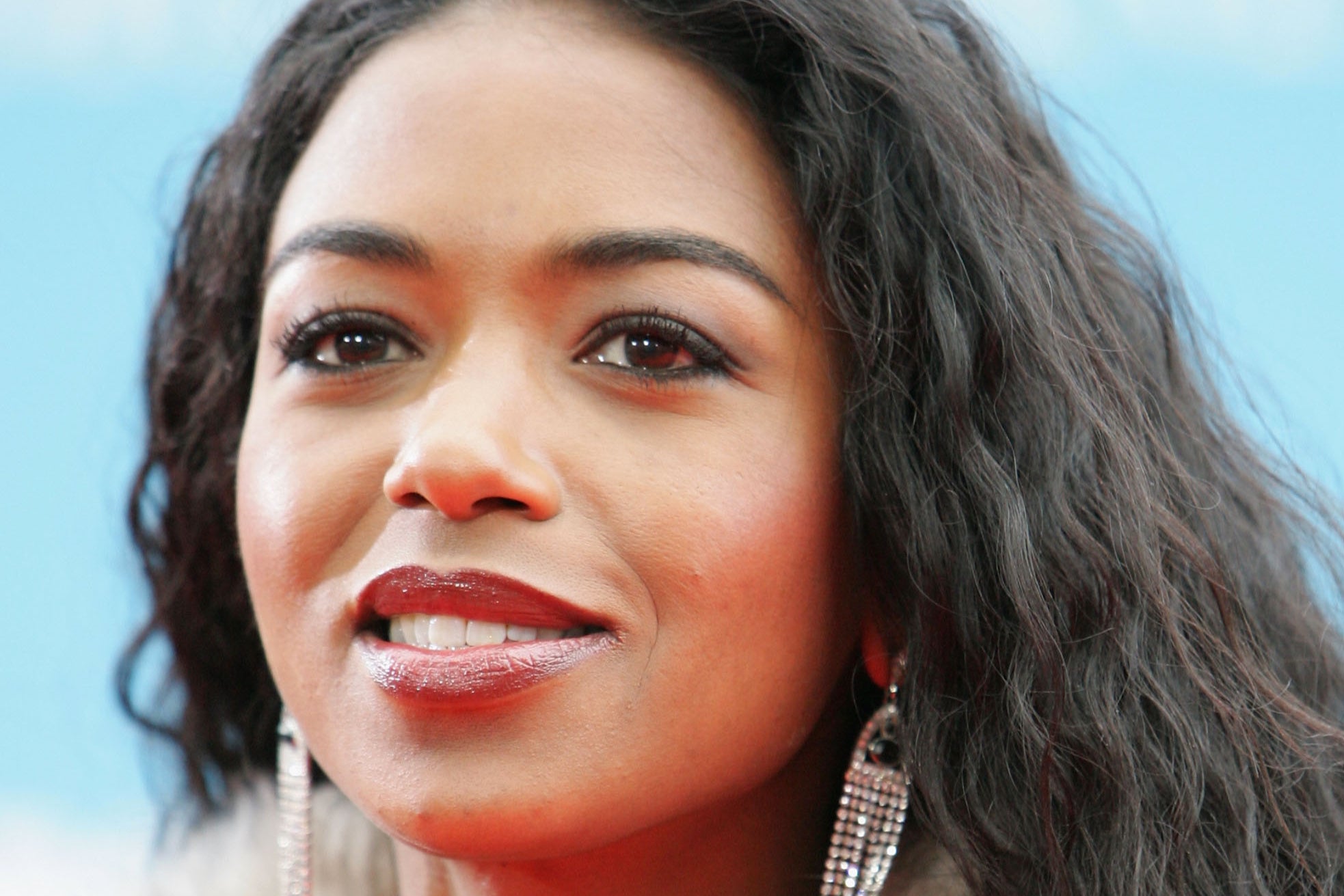 Ananda Lewis, former MTV VJ and talk show host, dies aged 52