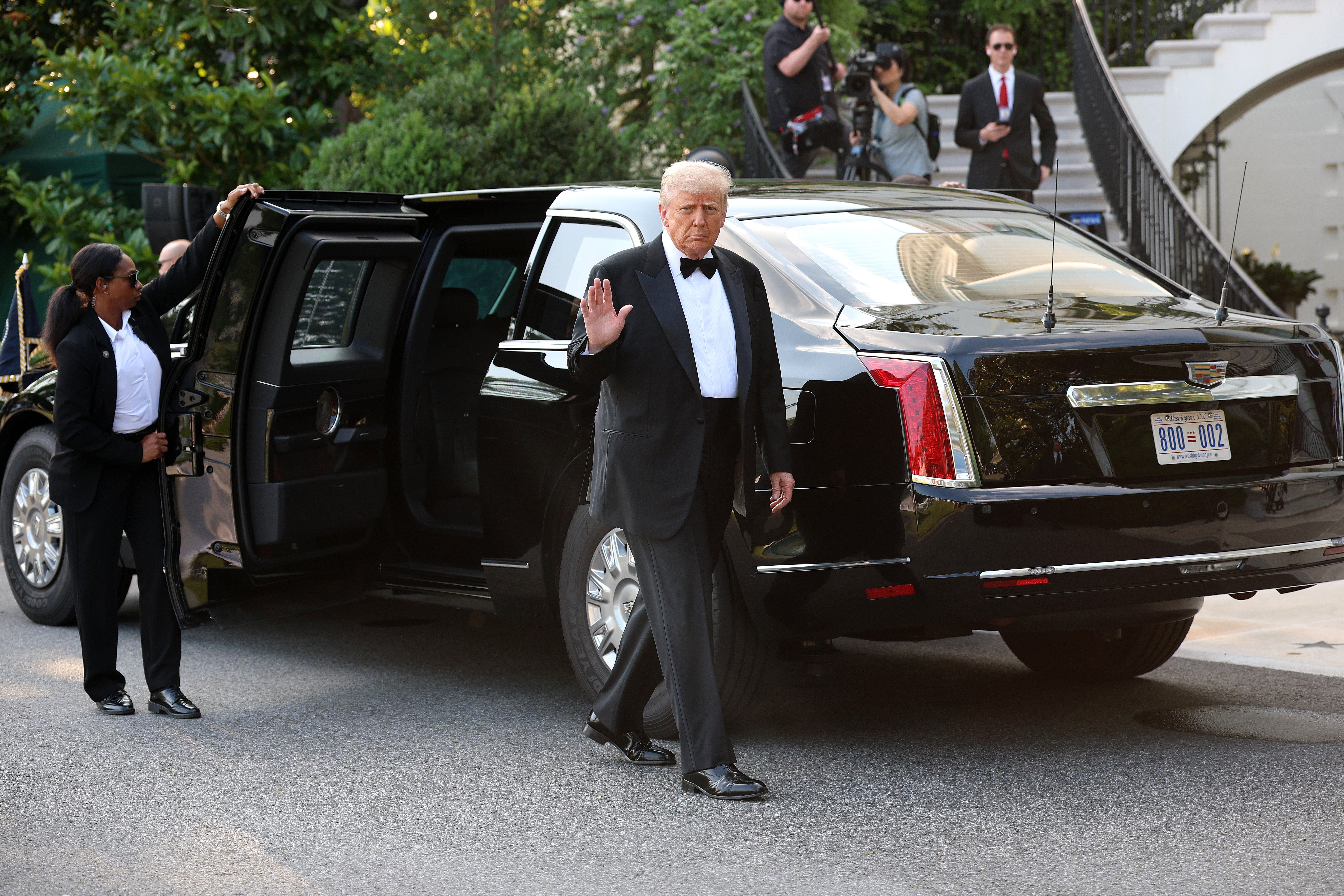 Trump setting out from the White House to attend the show