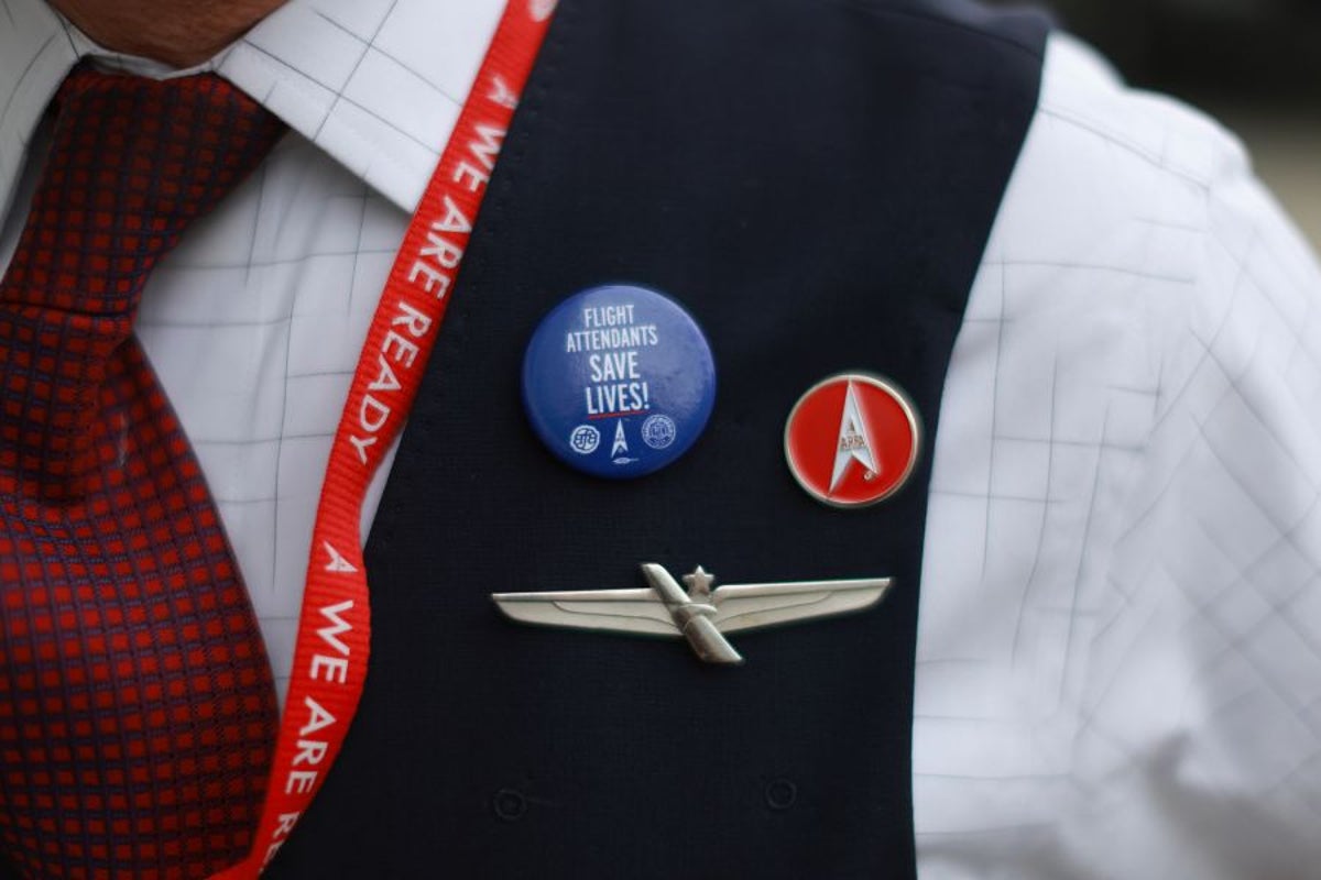 https://static.the-independent.com/2025/06/12/15/55/flight.jpg?trim=0,0,0,0&width=1200&height=800&crop=1200:800