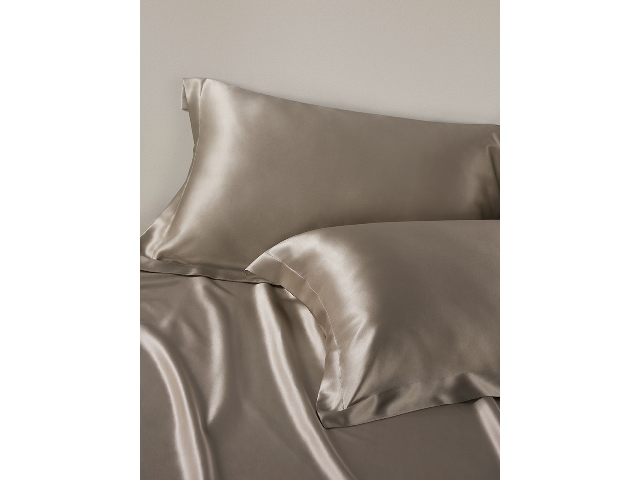 Best silk pillowcases IndyBest review LilySilk 2-pack 25 momme Oxford envelope luxury pillowcase 