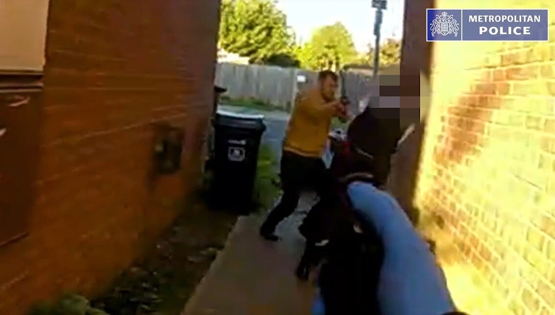 Pc Yasmin Mechem-Whitfield being attacked during the police pursuit