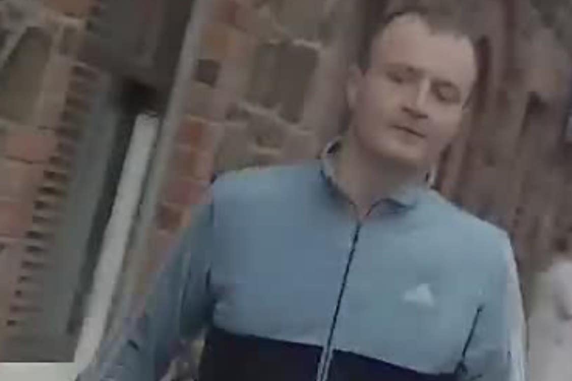 The latest image released by PSNI of a man they want to speak to (PSNI/PA)