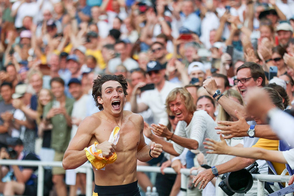 <p>Mondo Duplantis broke the world record on home soil in Stockholm</p>