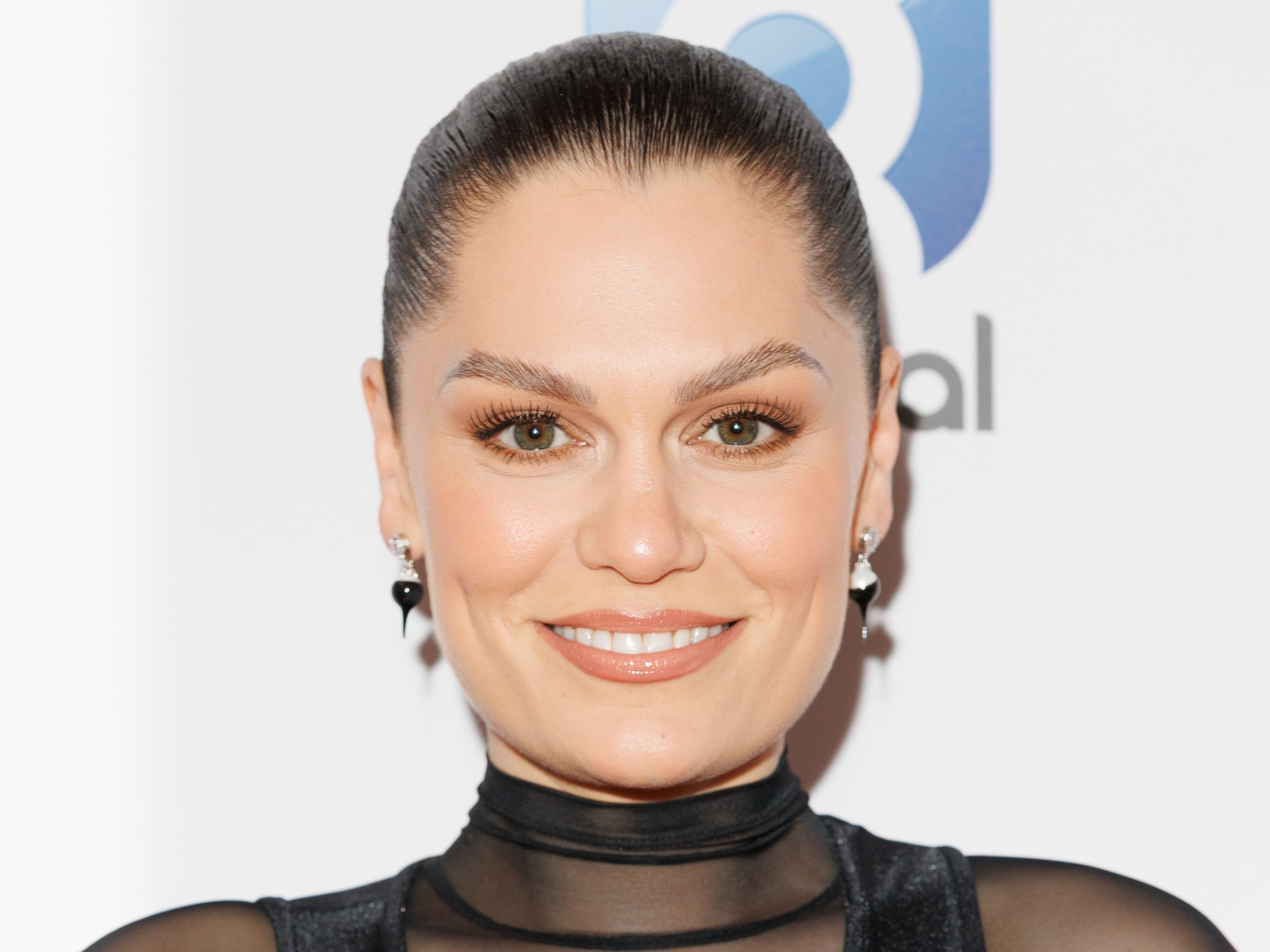 ‘Pros: Cancer has all gone,’ she wrote on her Instagram Story