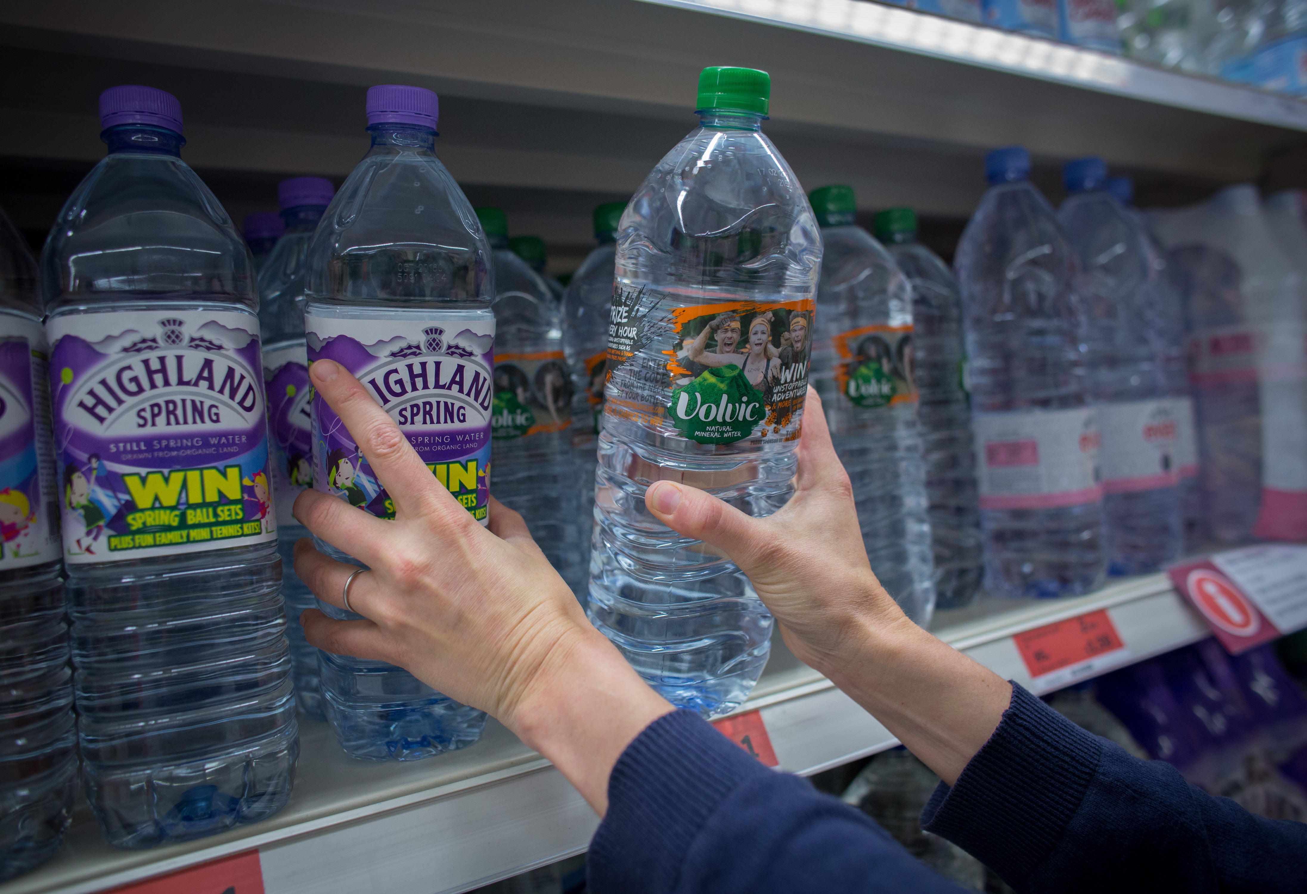 Health advice says water from metal or glass bottles is less likely to be contaminated with microplastics