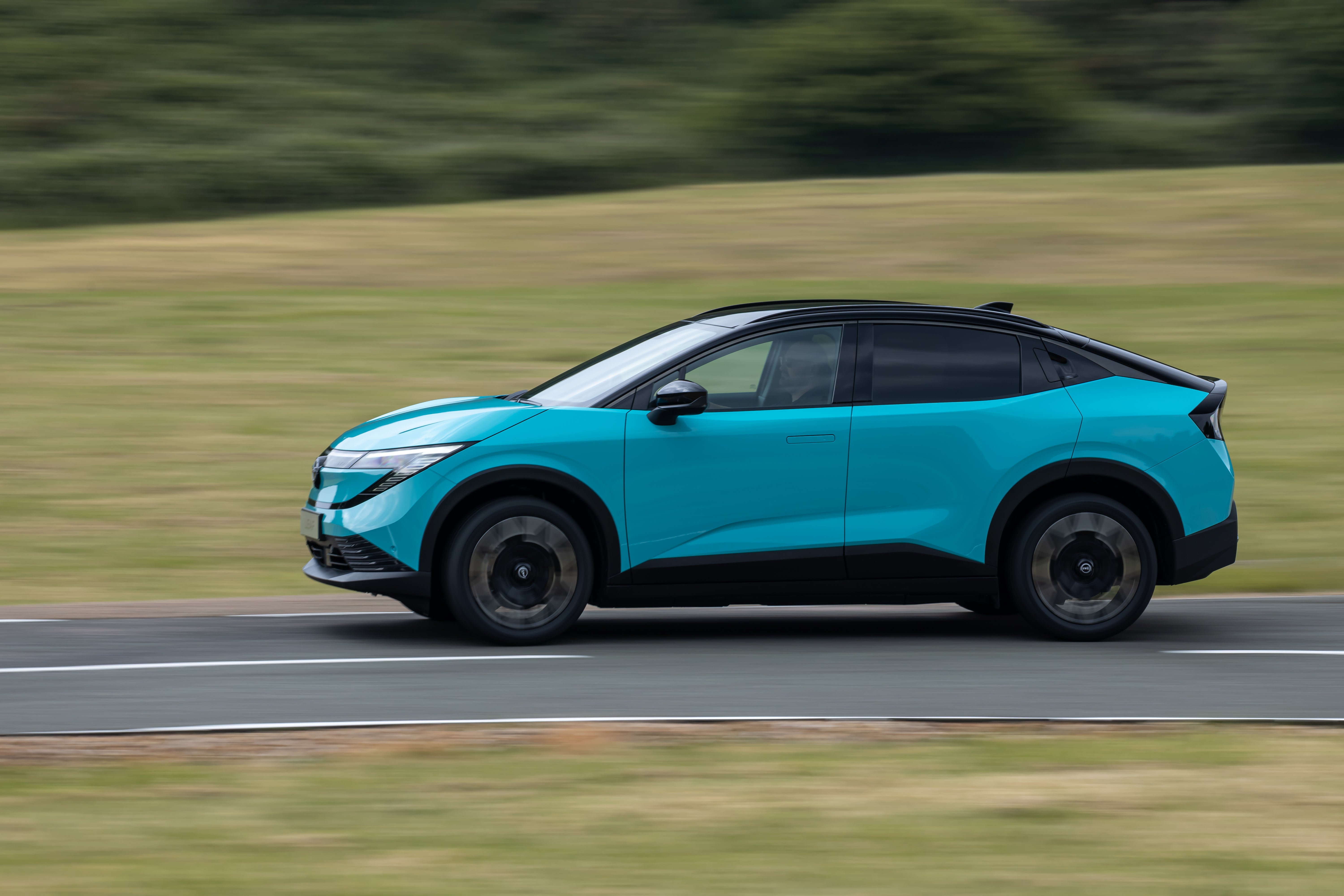 A slippery shape helps the new Nissan Leaf to impressive EV range figures, but there's no rear wiper