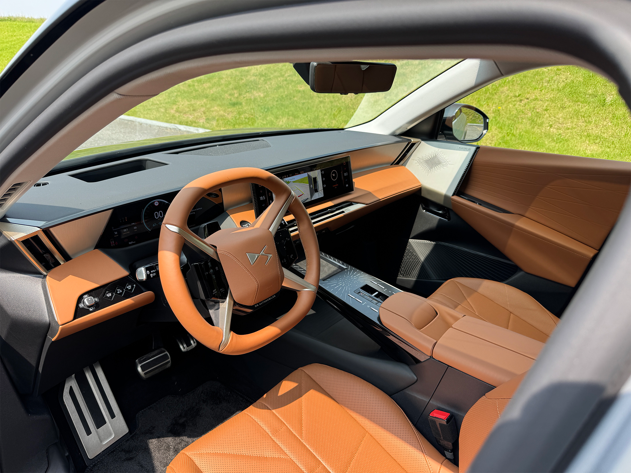 That X-shaped steering wheel will divide opinion