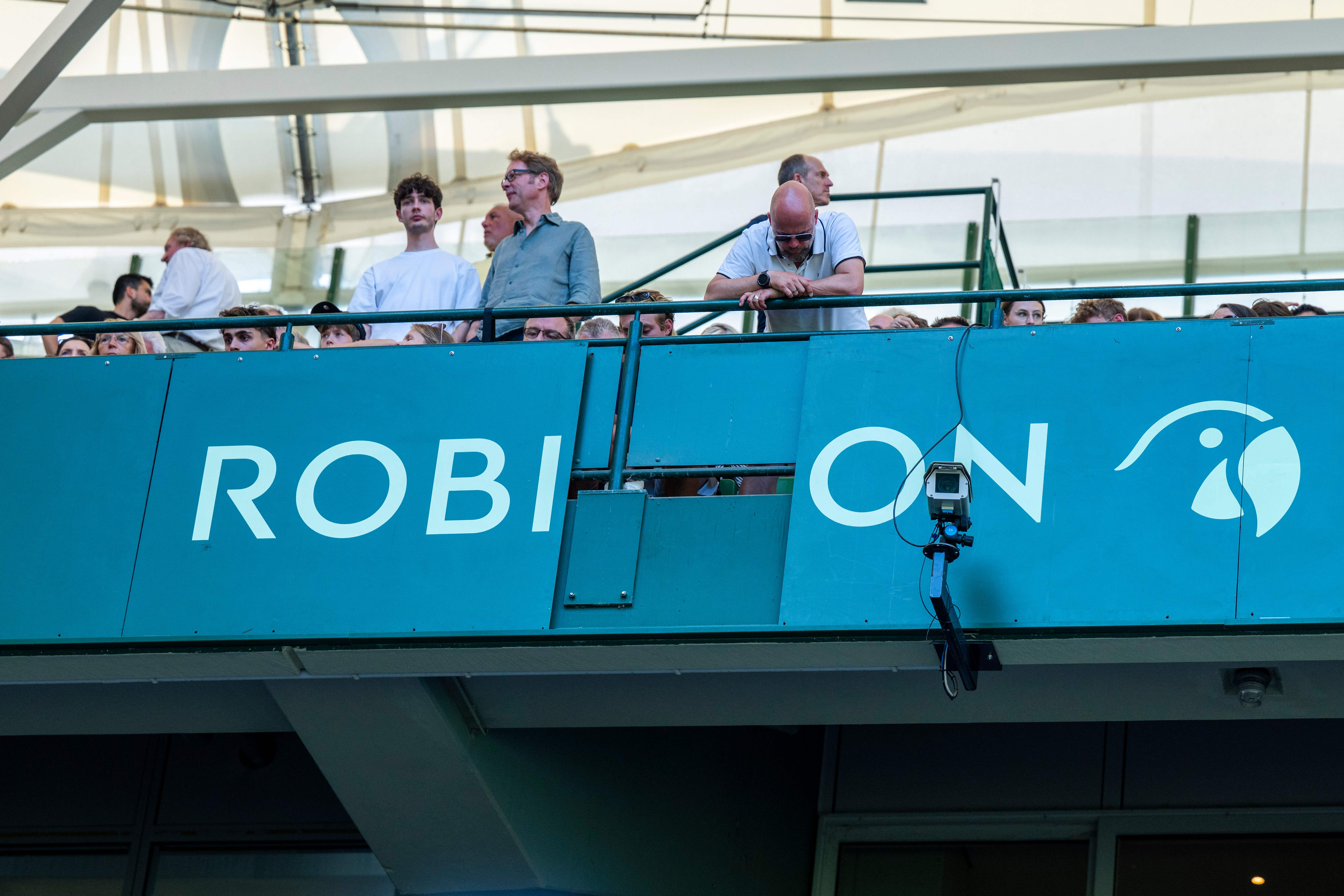 A spectator at an ATP event in Halle was hit by a falling advertising banner (David Inderlied/dpa via AP)