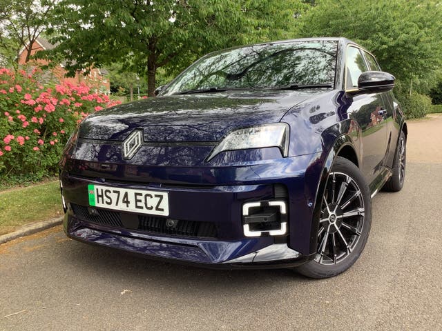 <p>The new E-Tech manages to be comfortable, deliver excellent performance and return good energy efficiency with a great deal more composure than its predecessor</p>