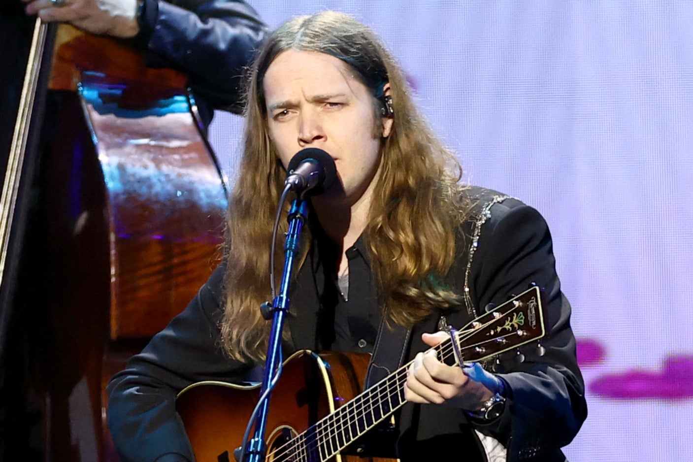 Billy Strings performing during the 2025 MusiCares Persons of the Year tribute to The Grateful Dead on January 31, 2025