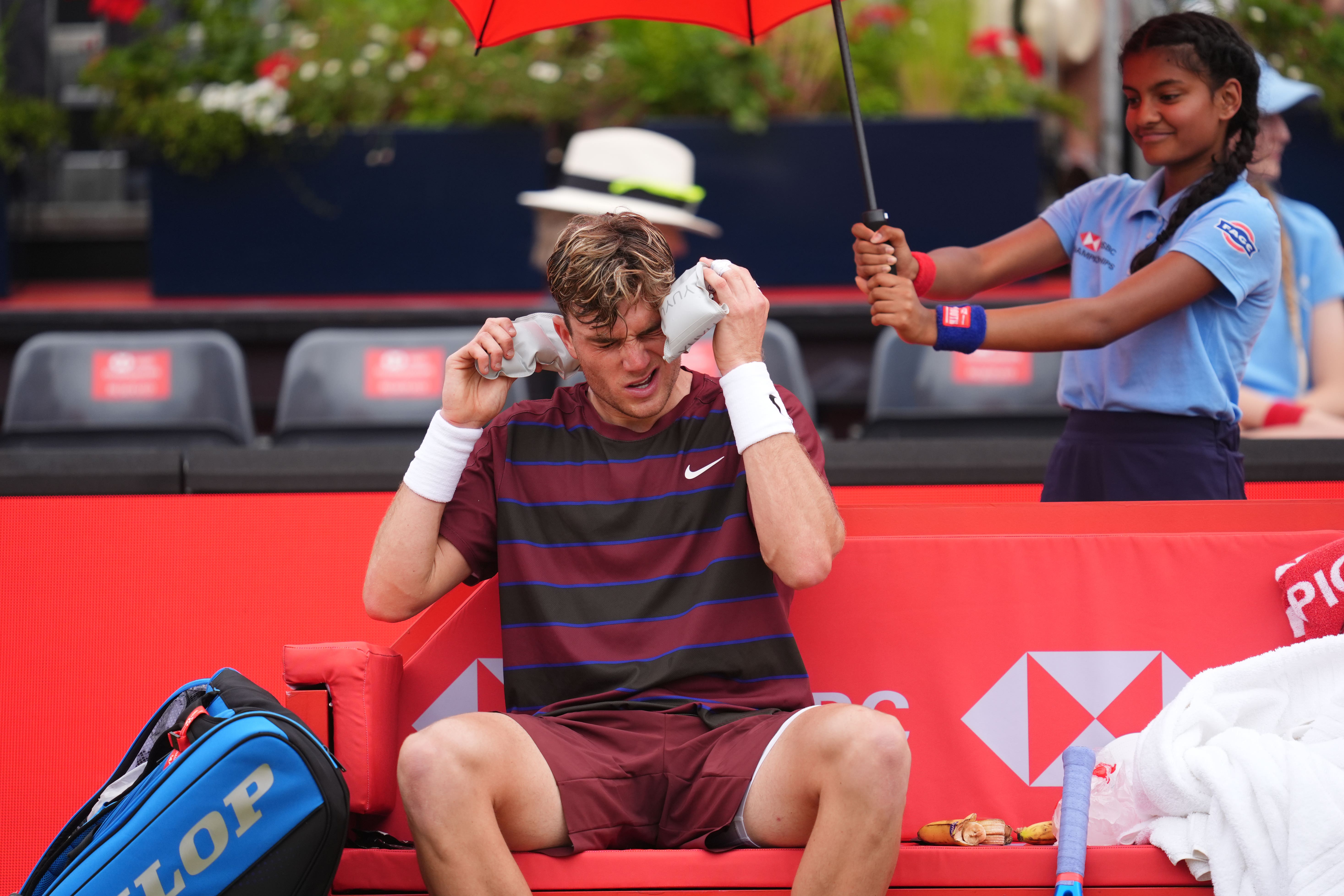 Jack Draper’s hopes of home final dashed by big-serving Jiri Lehecka at Queen’s