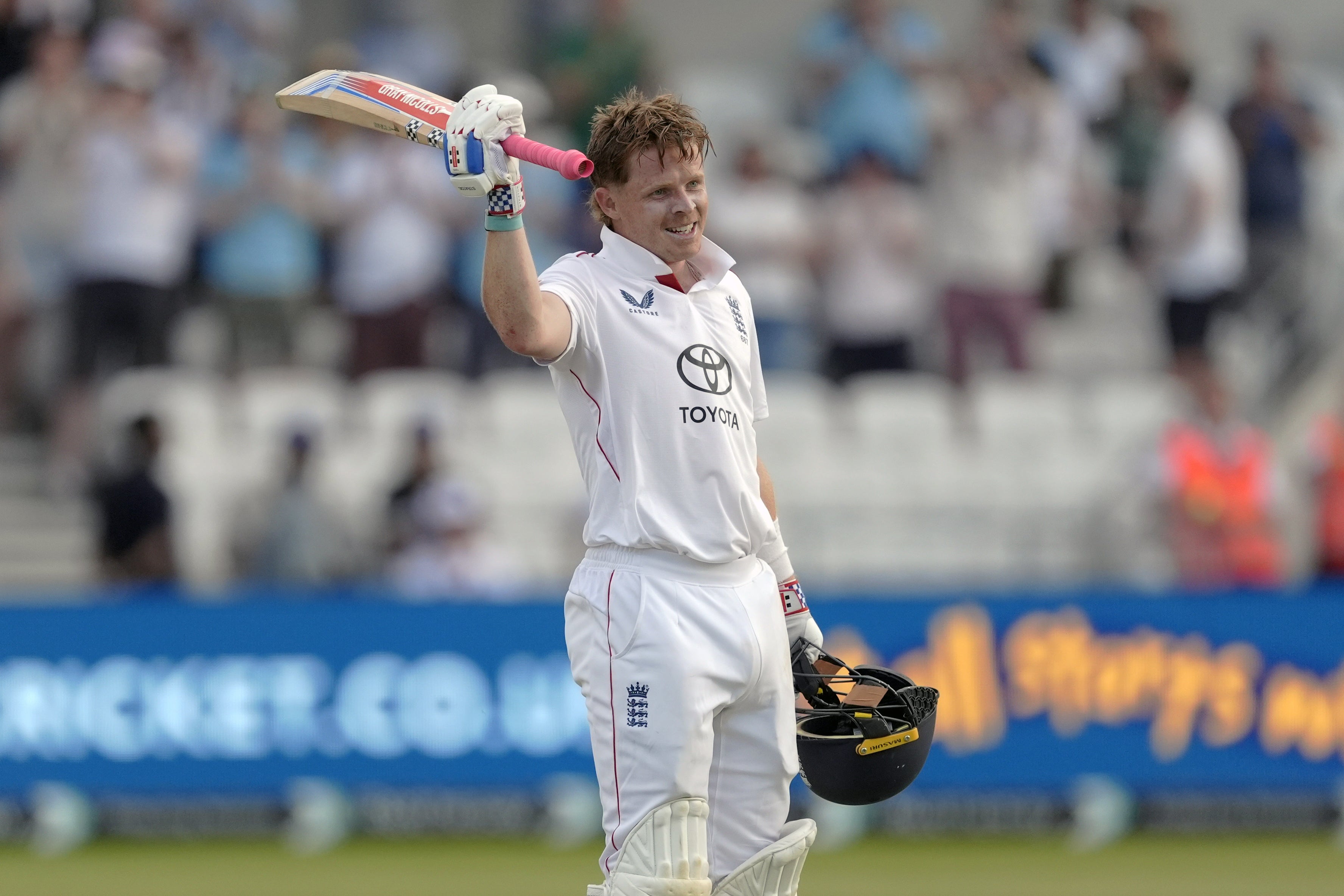 Ollie Pope slaví bodování století (Danny Lawson/PA)