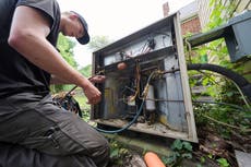 Eastern half of U.S. braces for more long days of dangerous heat