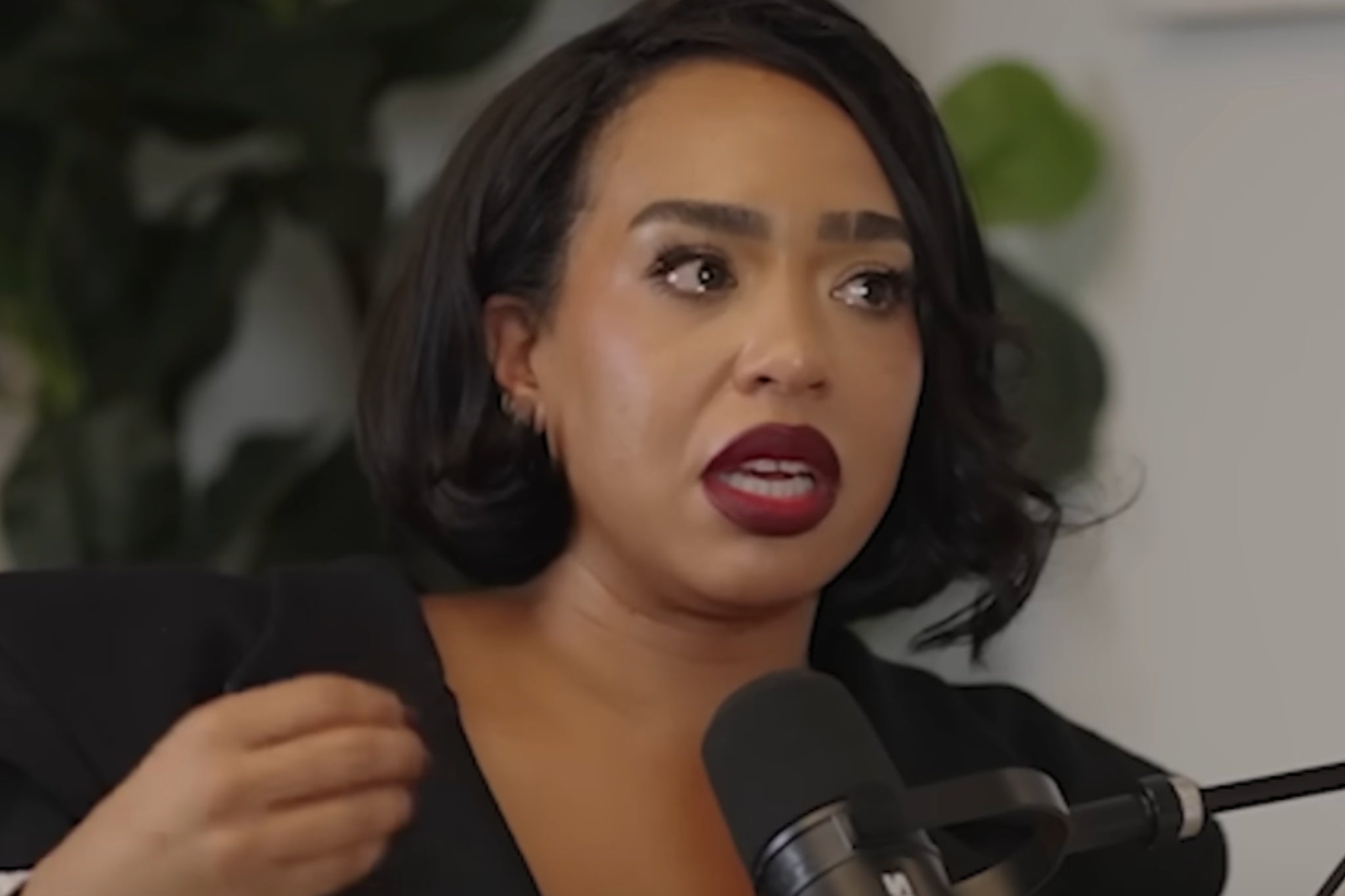 B. Simone says her 'budgeting' means she has to shop at H&M