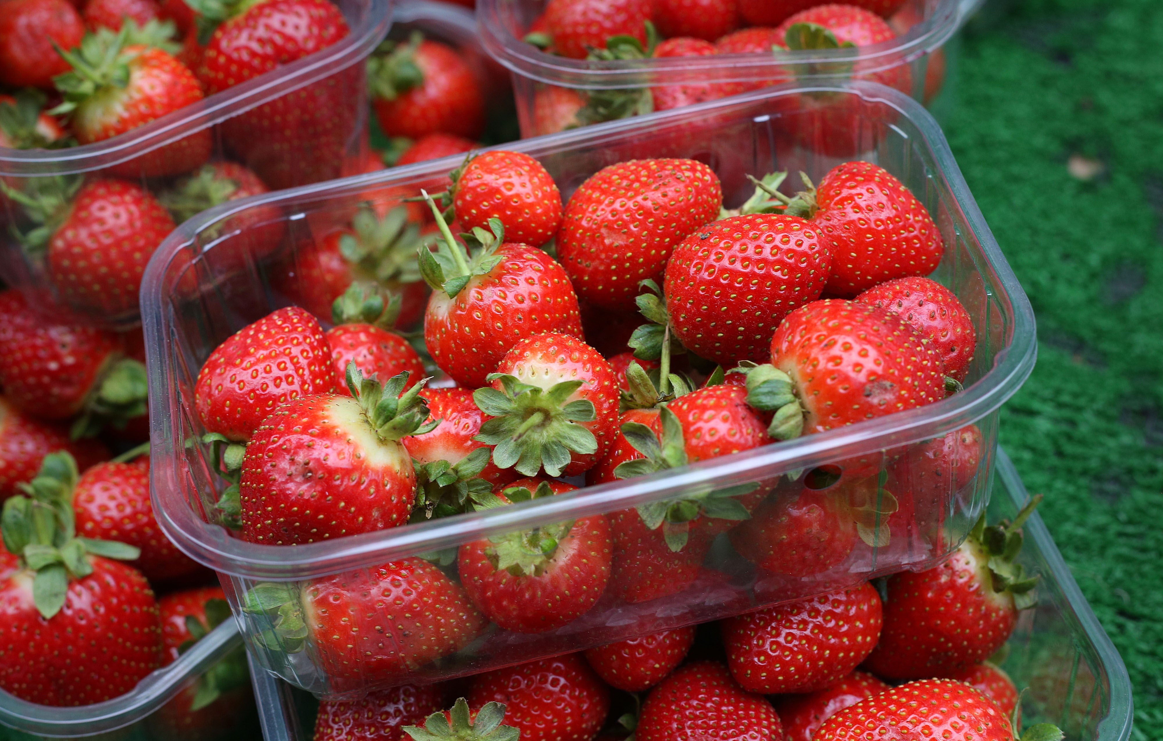 2,400 packs of strawberries have been sold each minute in the last four weeks