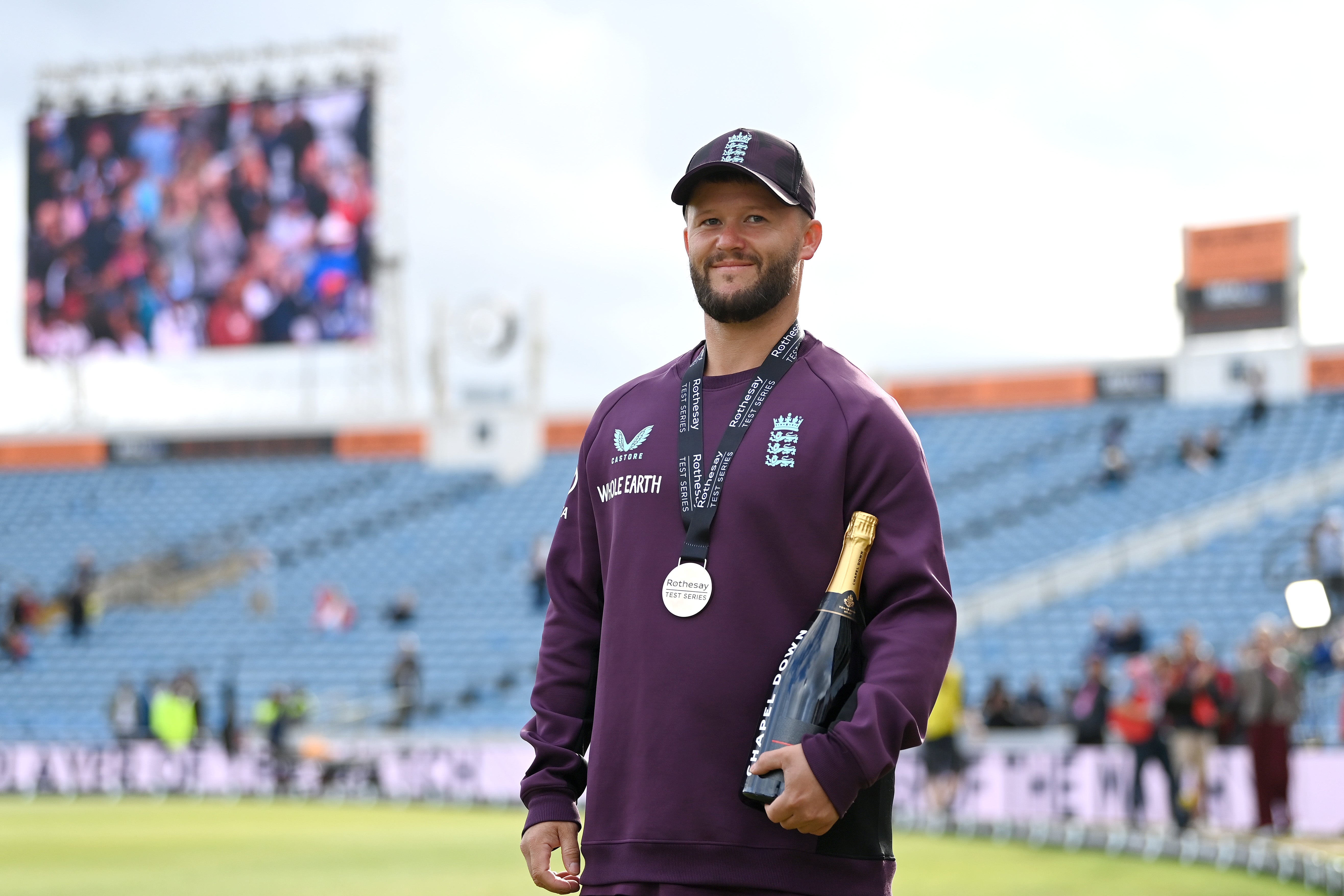 Hráč zápasu Ben Duckett představuje po Anglii vítězství nad Indií