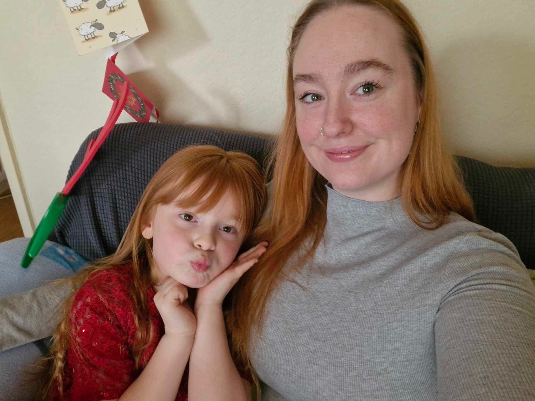 Jasmin se svou neteří, Darcy May