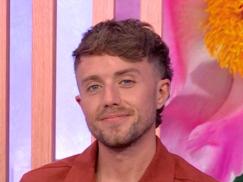O apresentador de rádio Roman Kemp também foi nomeado como um potencial substituto