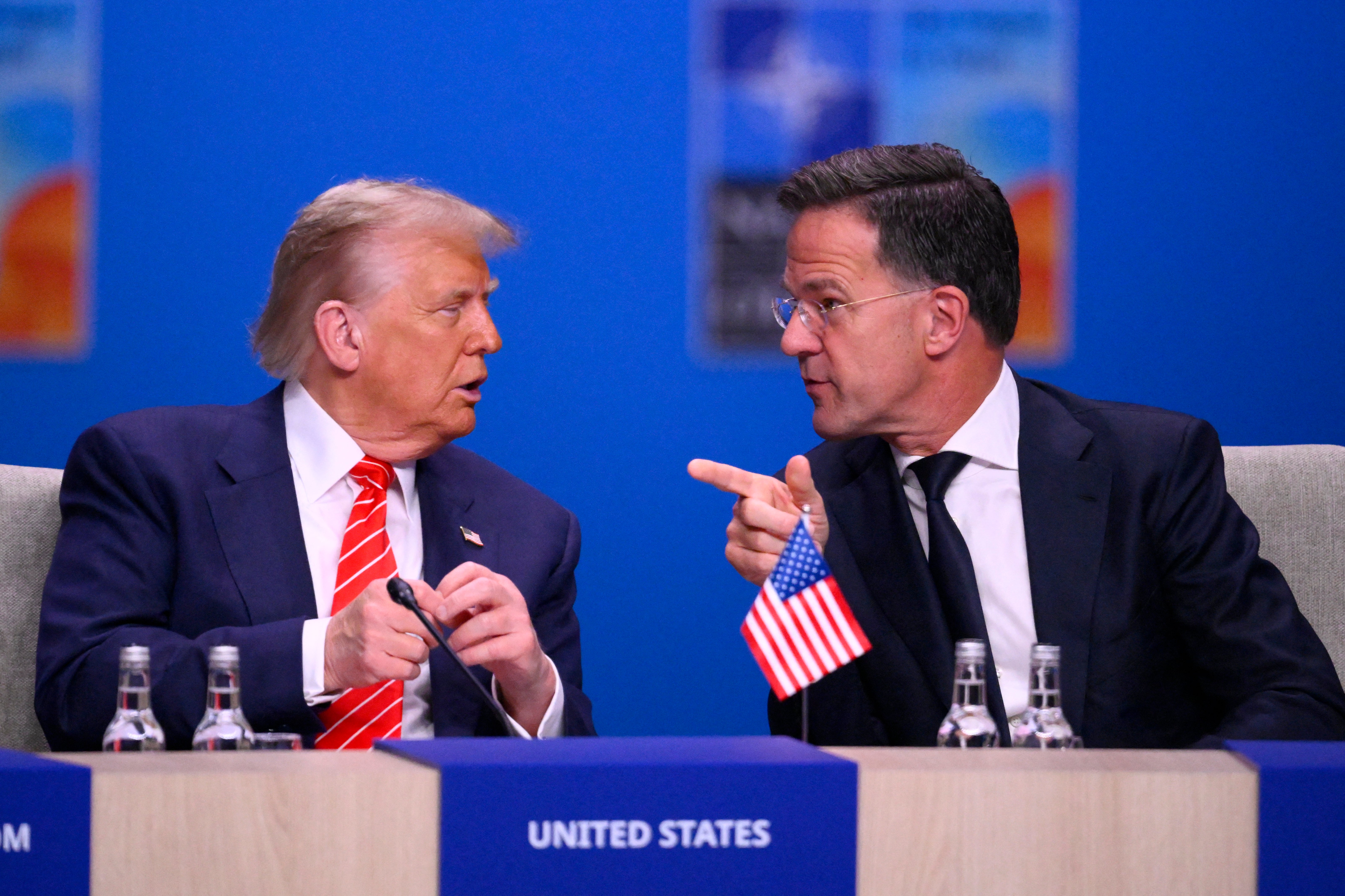 Trump and Rutte in conversation at the summit