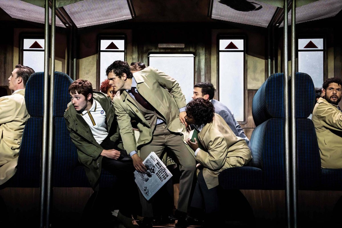 Who hits ballet? A rousing revival of Pete Townshends Quadrophenia brings the mod culture to the stage Who hits ballet? A rousing revival of Pete Townshends Quadrophenia brings the mod culture to the stage