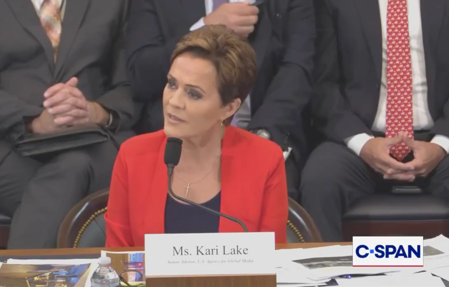 Kari Lake’s embarrassing flub on softball question on the language of Armenia