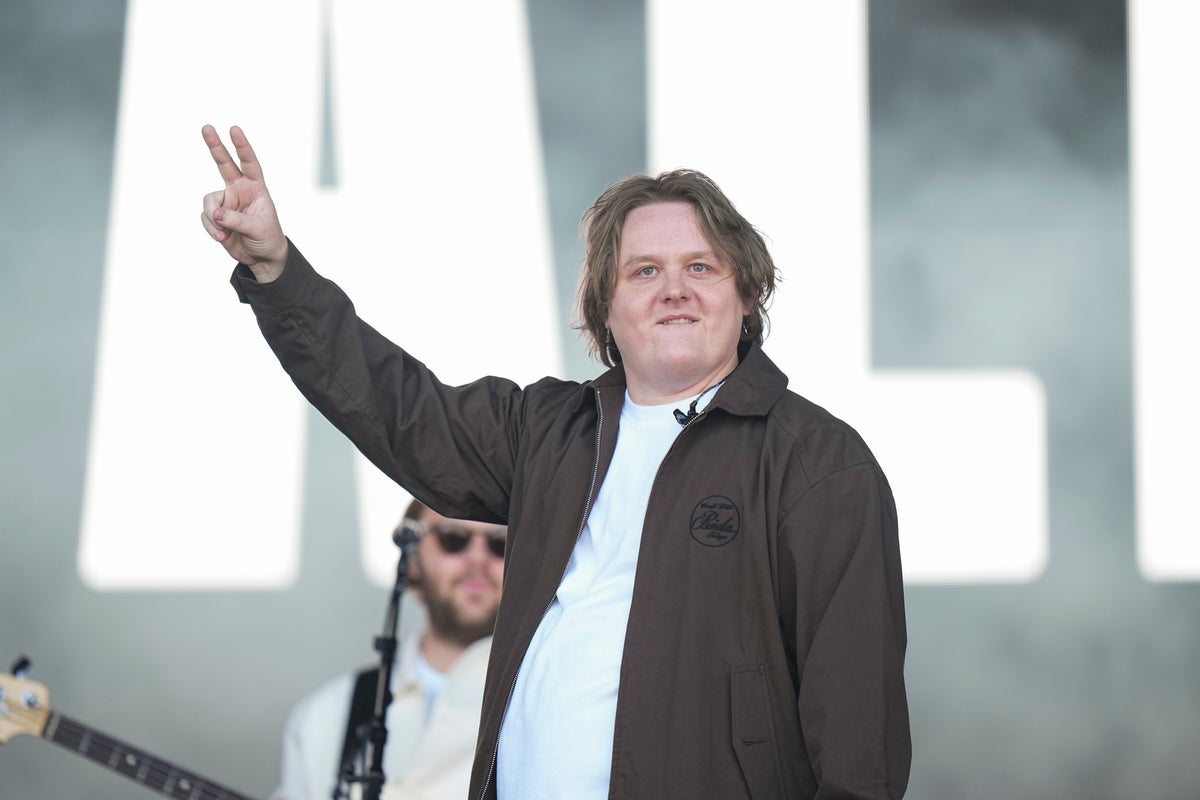 https://static.the-independent.com/2025/06/28/12/APTOPIX_Britain_Glastonbury_Music_Festival_Day_3_89693.jpg?width=1200&height=800&crop=1200:800