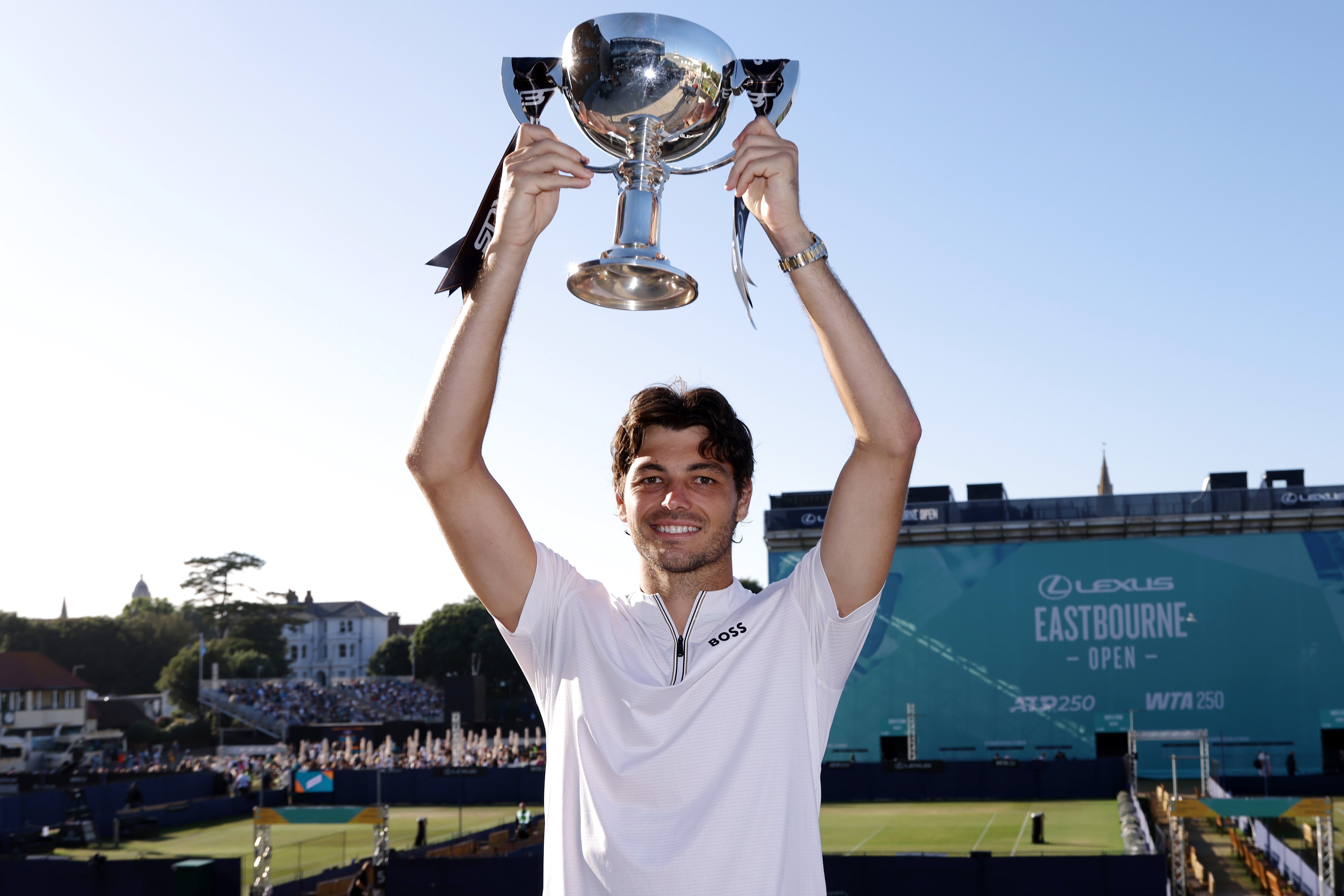 Taylor Fritz secured his third title in Eastbourne