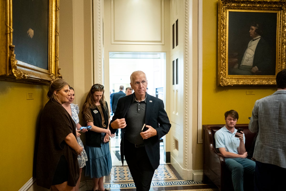 This Republican put a nail in the coffin for Kristi Noem. His next target: Stephen Miller