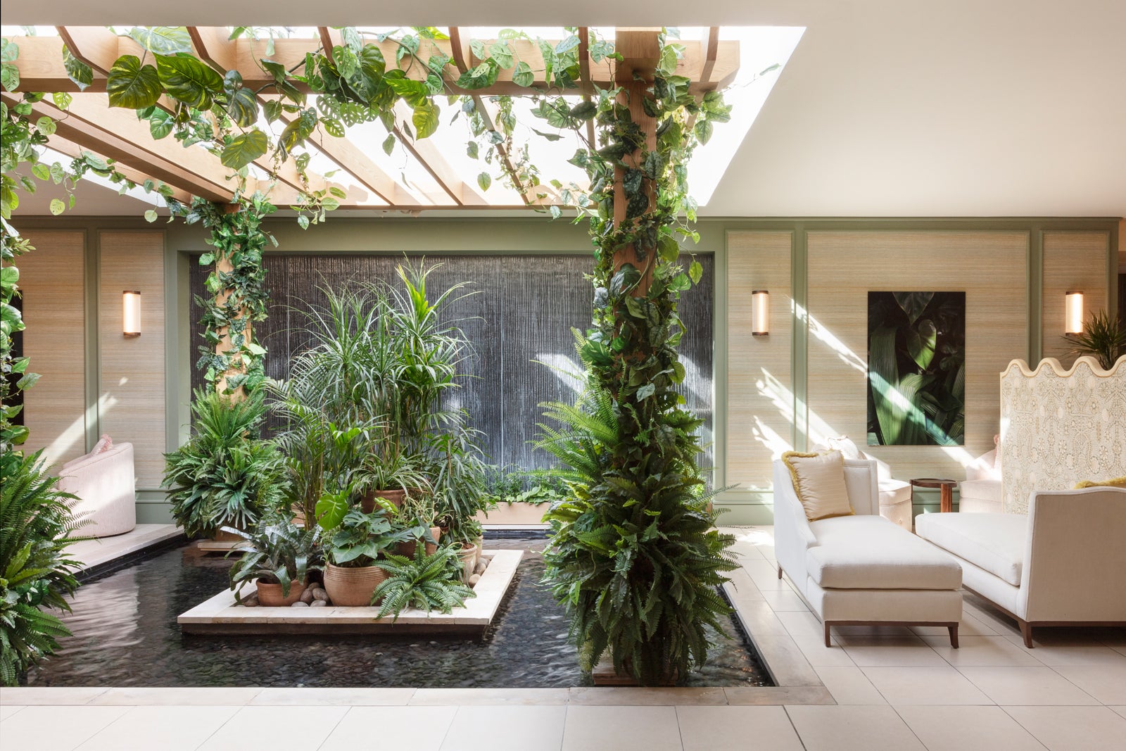 Gleneagles Perthshire has a whole range of therapy pools to discover