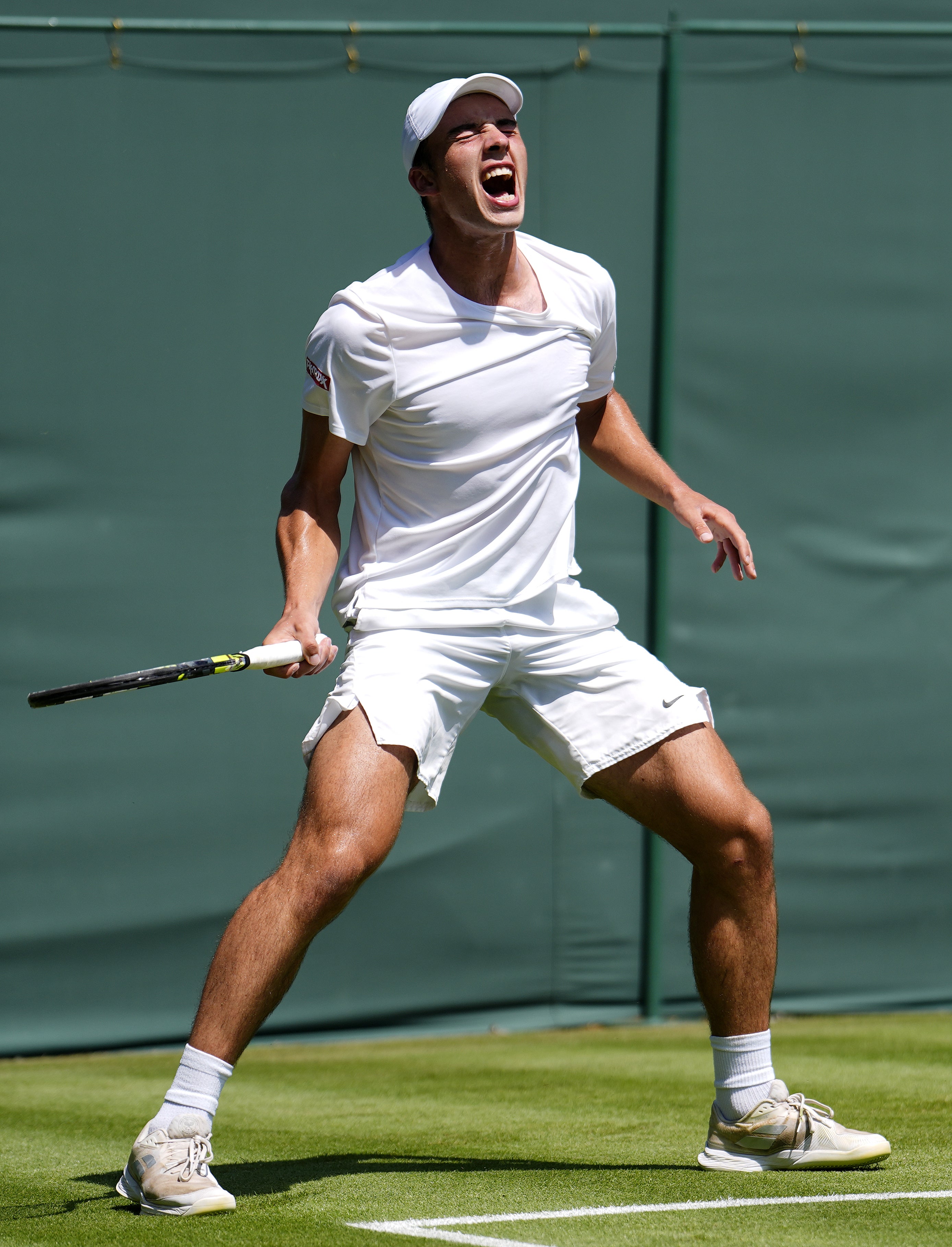 Tarvet won his first round match in straight-sets