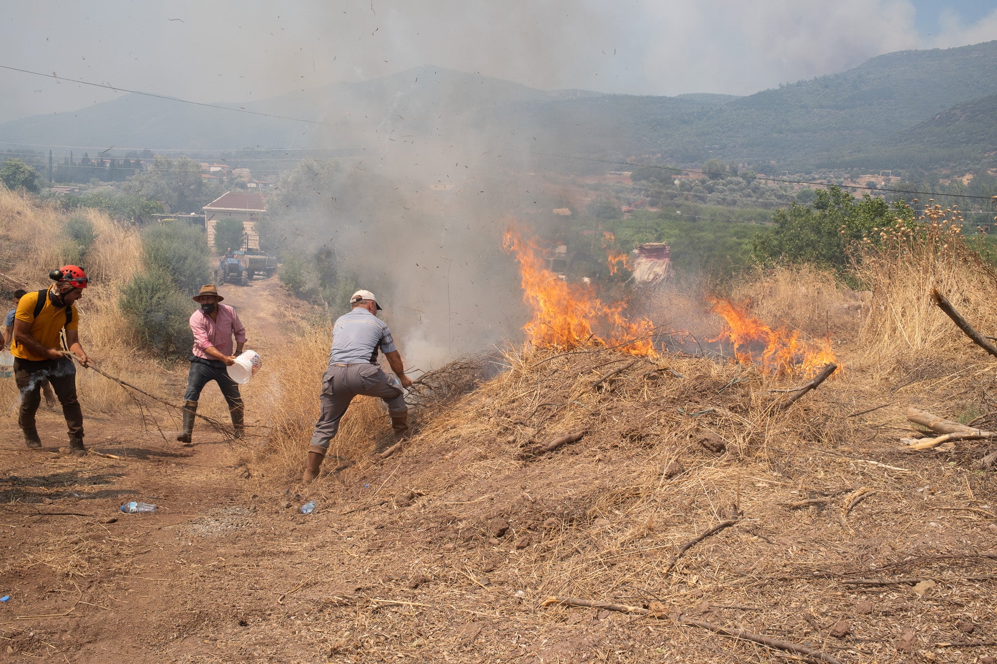 Europe heatwave: Spain summer heat breaks records as temperatures hit 46C while 50,000 flee Turkey wildfires