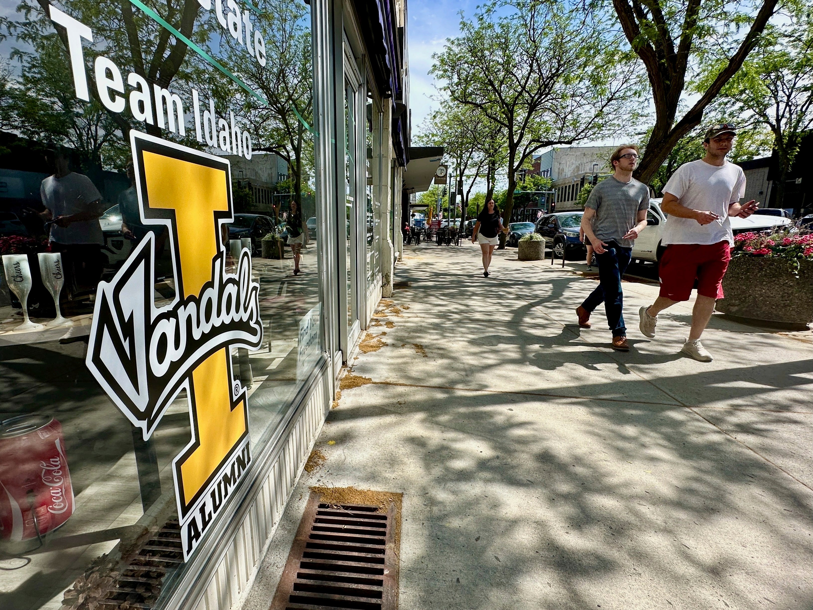 Four Killed Idaho Town Reacts