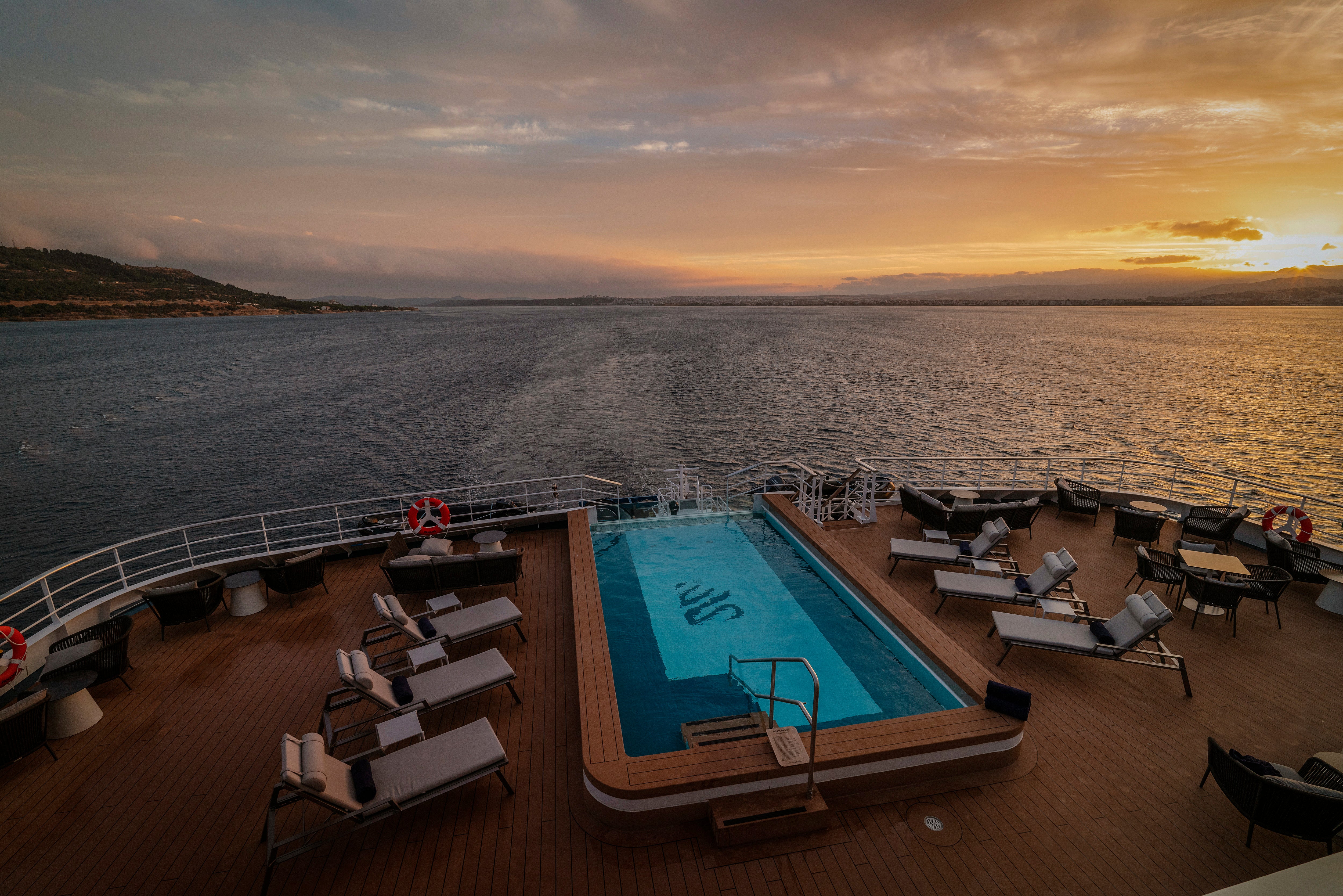 The on-deck swimming pool ‘not much bigger than a snooker table’