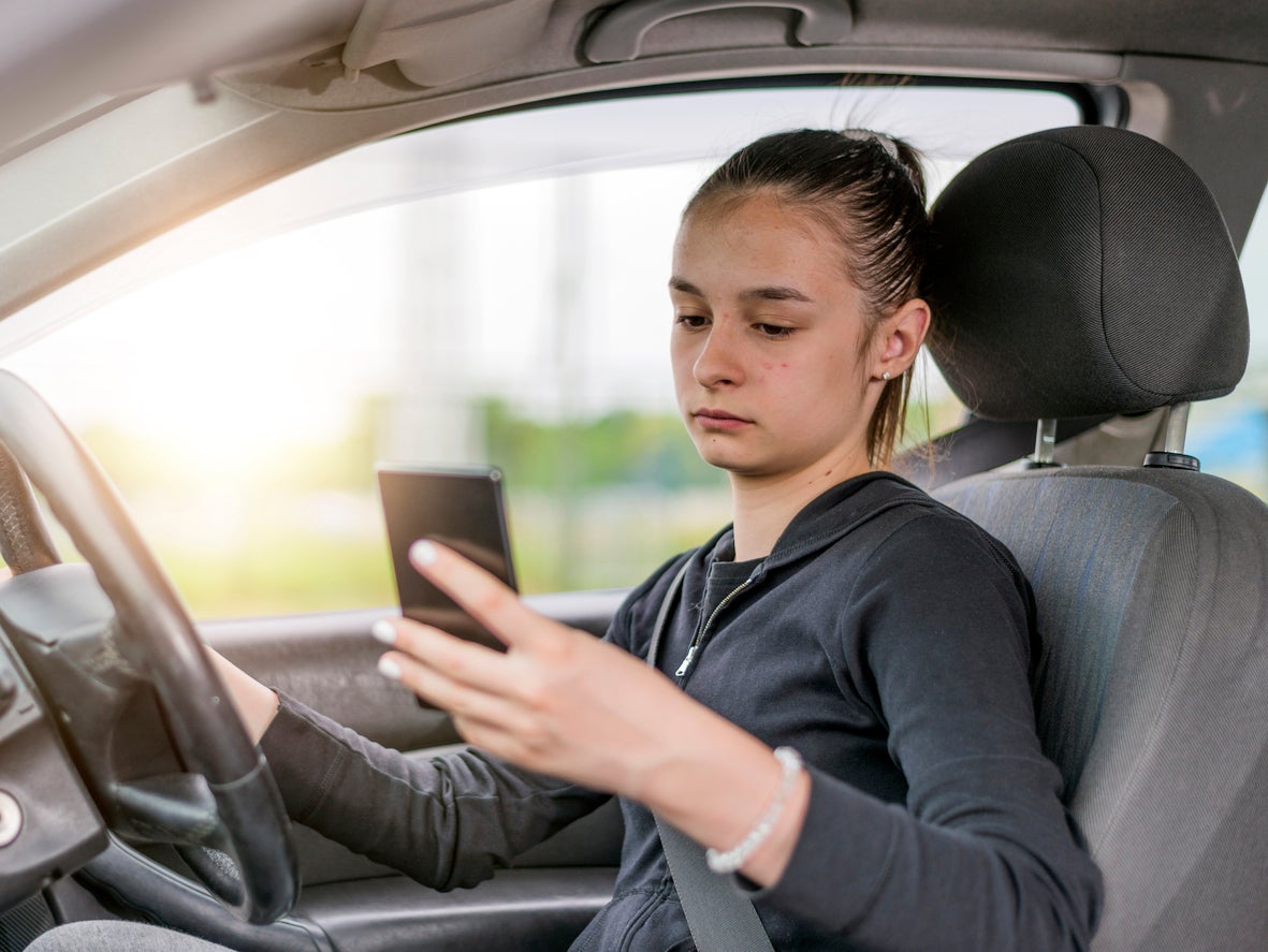 New research has found that teen drivers spend 20 percent of their time behind the wheel distracted by their phones. Distracted driving is tied to thousands of deaths every year and teen drivers are at a heightened risk for distracted driving than other age groups