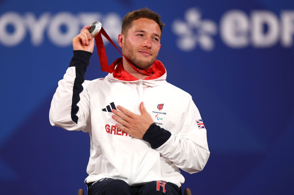 Hewett also picked up Paralympic silver in Paris last year, with Oda emerging victorious in their gold medal match