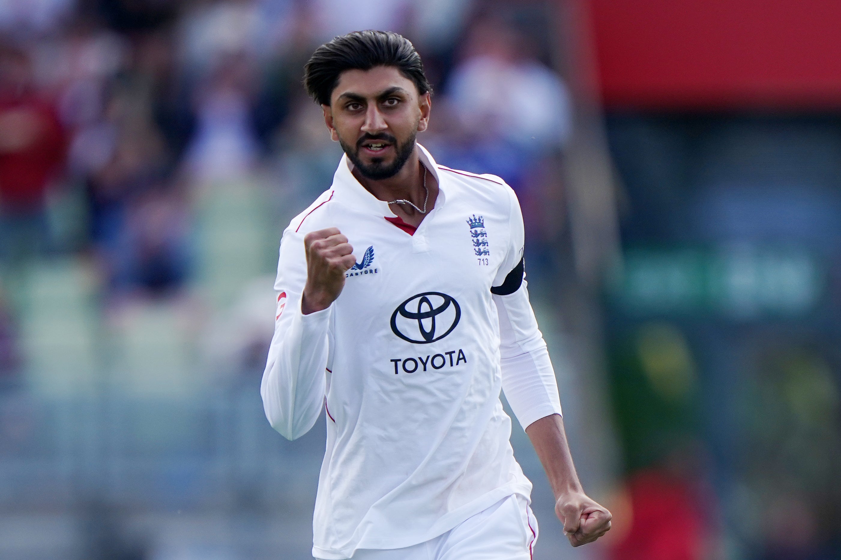 Shoaib Bashir ended with an expensive three-for after a long shift