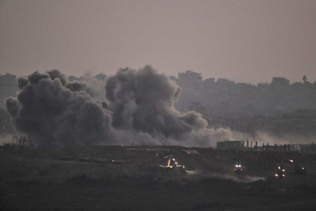 Israeli strikes kill 15 in Gaza, while shootings kill 20 people waiting for aid