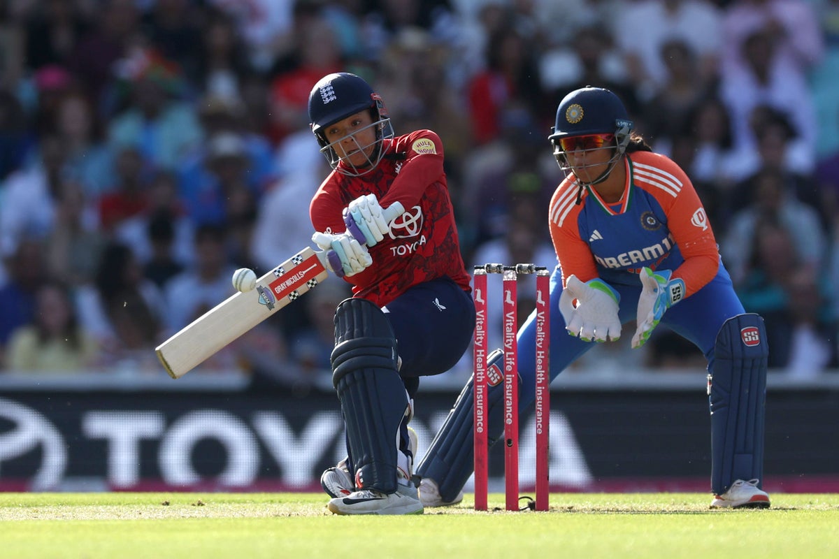 Sophia Dunkley hails England’s fighting spirit in win over India