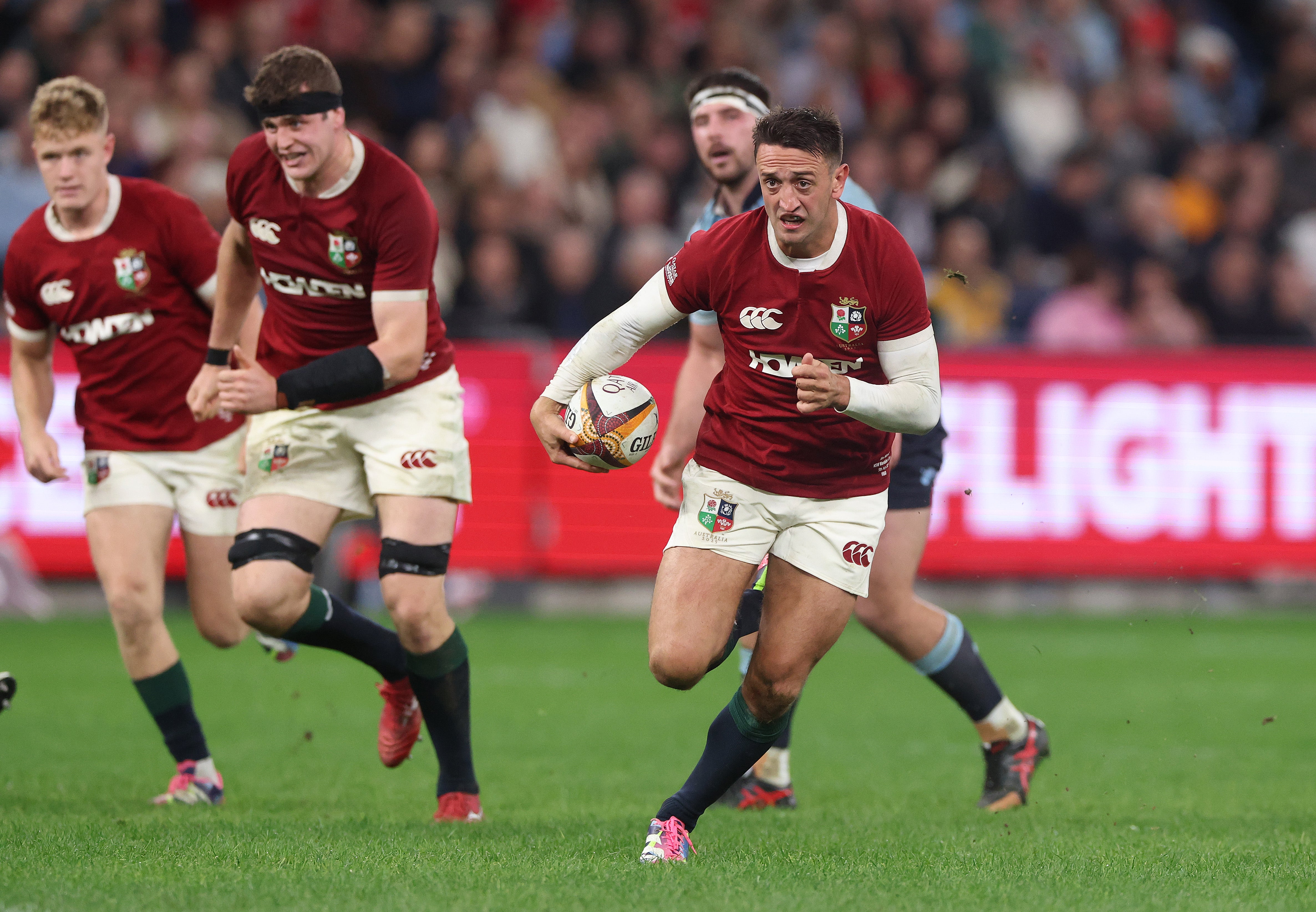 Alex Mitchell’s try steadied the Lions but they could not kick on