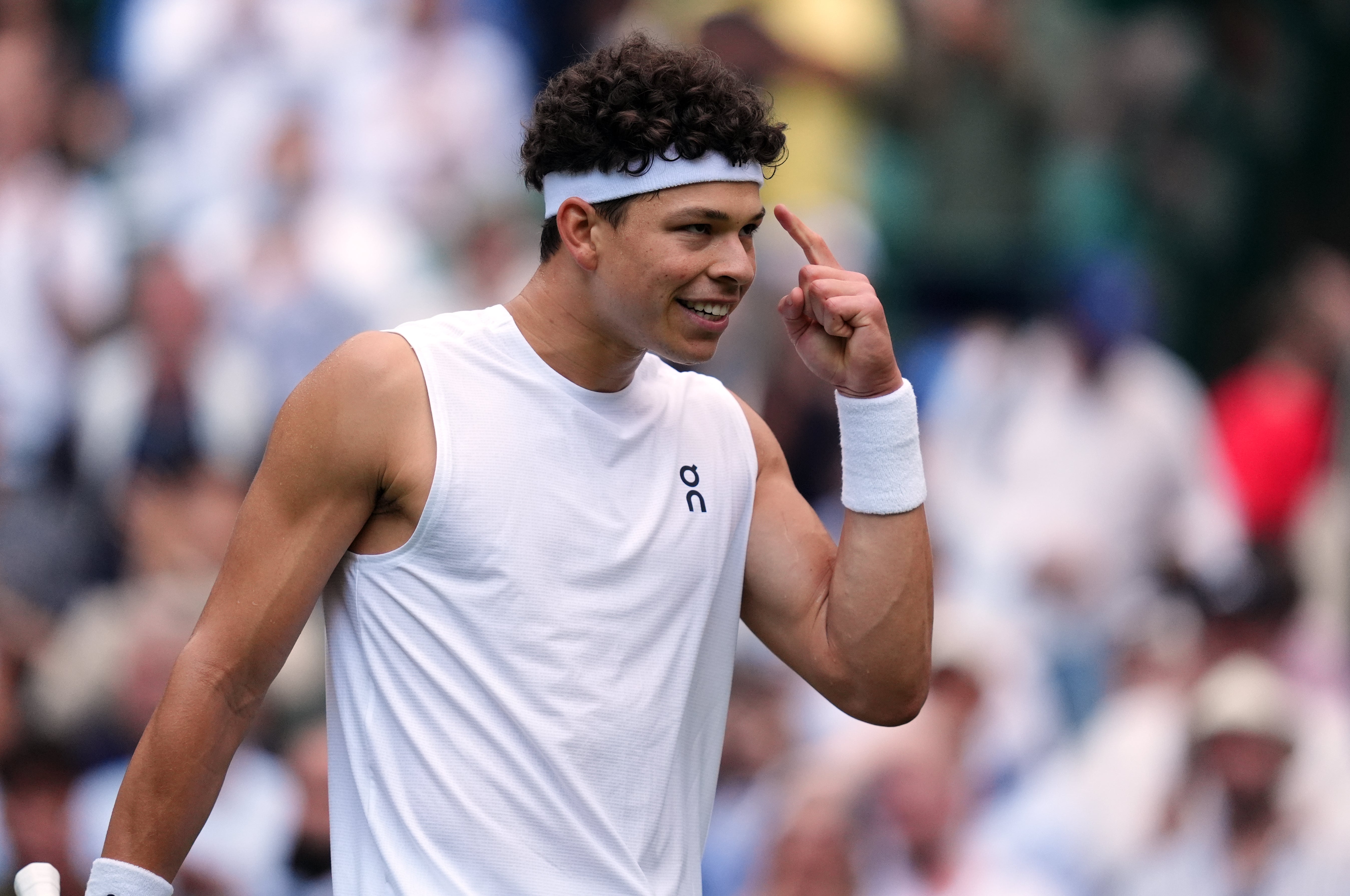 Ben Shelton is through to the fourth round at Wimbledon thanks to the support of sister Emma, his 'lucky charm'