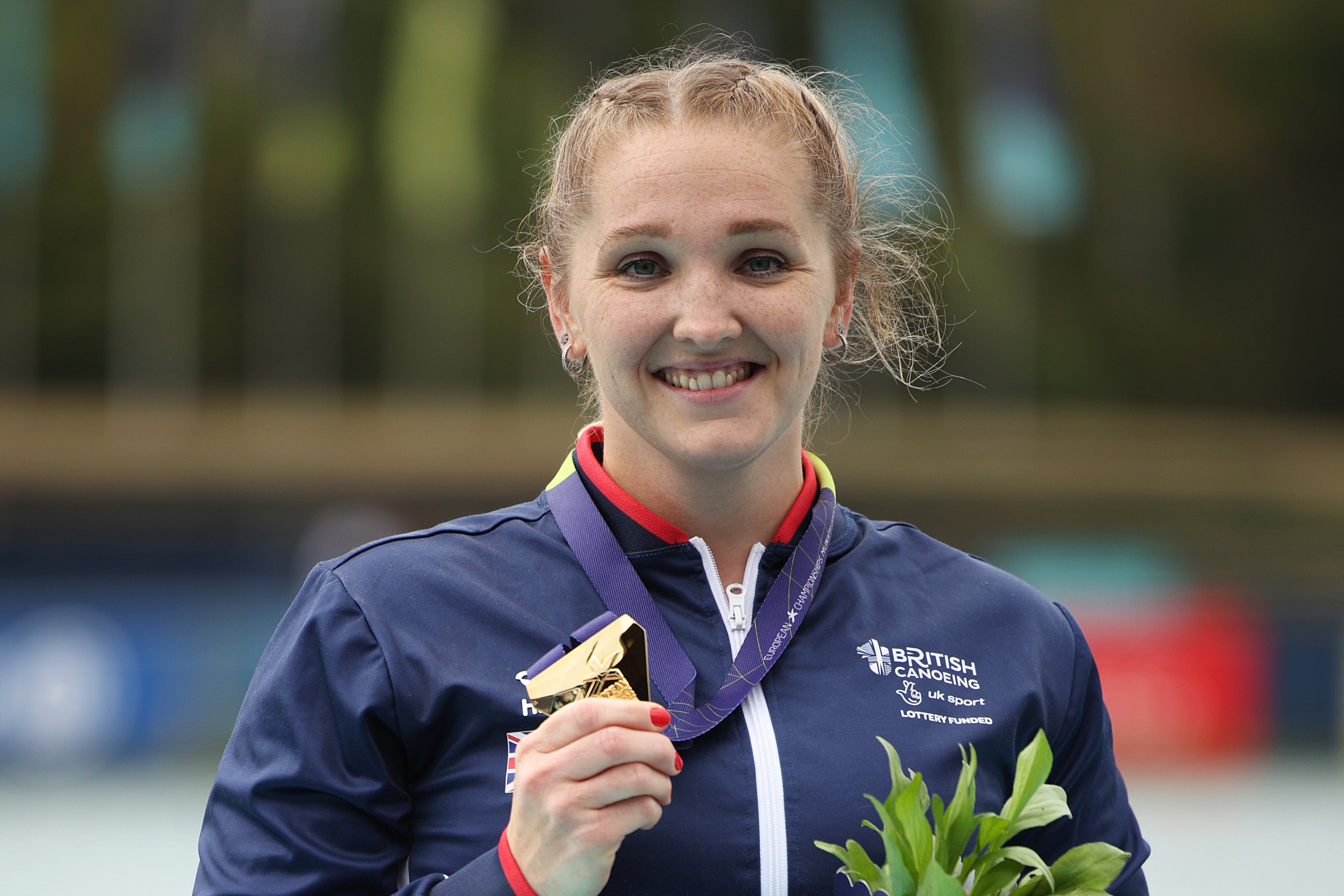 Gold medalist Charlotte Henshaw will be at the Championships on Sunday