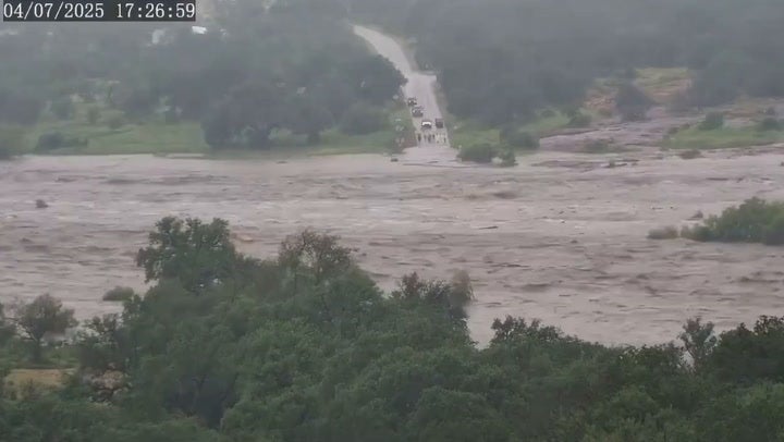 Timelapse video shows Texas flash floods turn dry riverbed into deadly rapids in 20 minutes