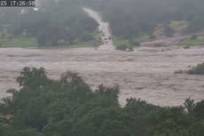 Timelapse video shows Texas flash floods turn dry riverbed into deadly rapids in 20 minutes