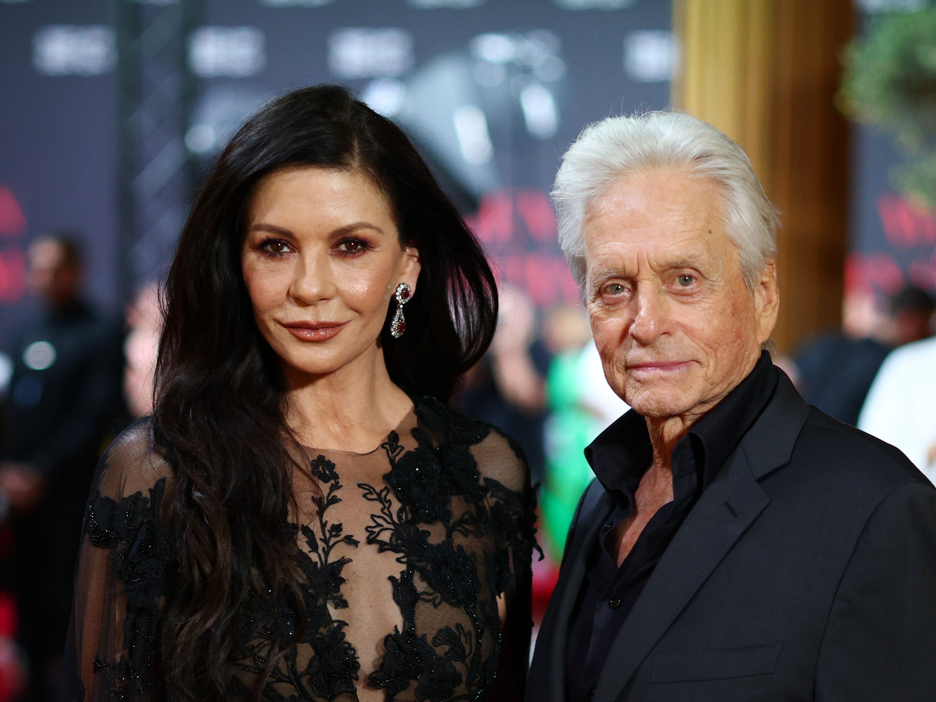 Katherine Zeta-Jones and Michae Douglas are married since 2000. years