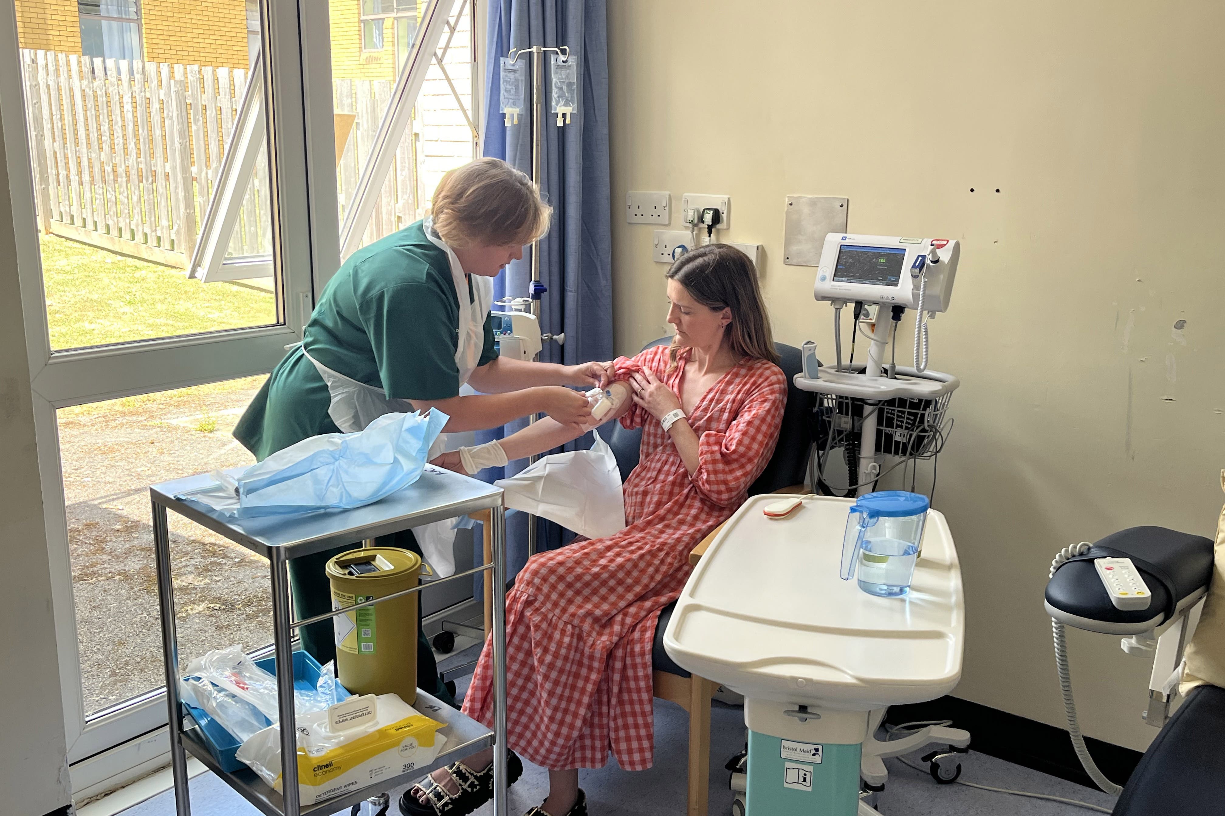 Hannah Robinson, která je prvním dospělým ve Velké Británii, který vyzkoušel lék teplizumab v naději, že může zpozdit cukrovku