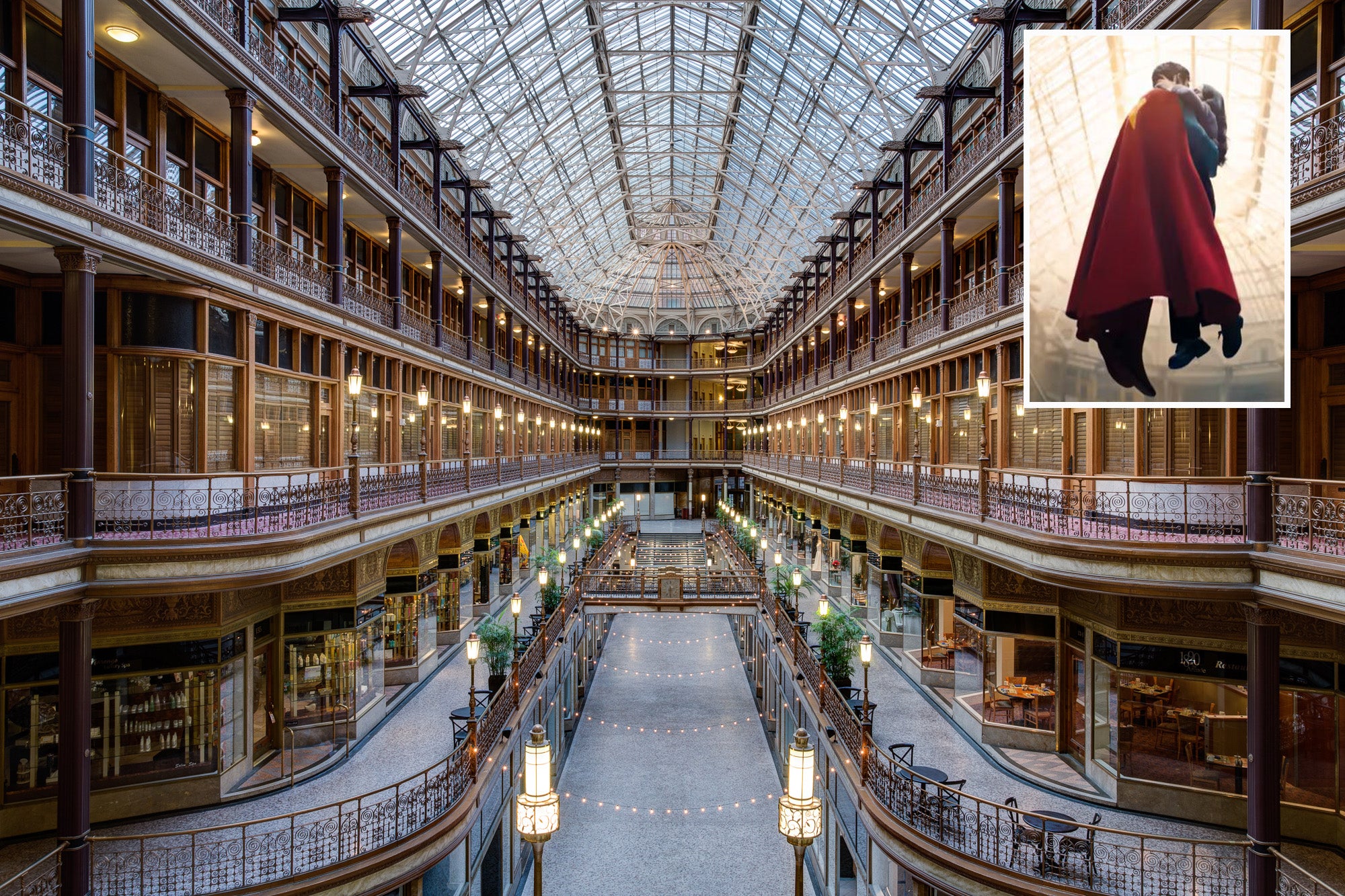 Superman and Lois kiss in a classic Cleveland location